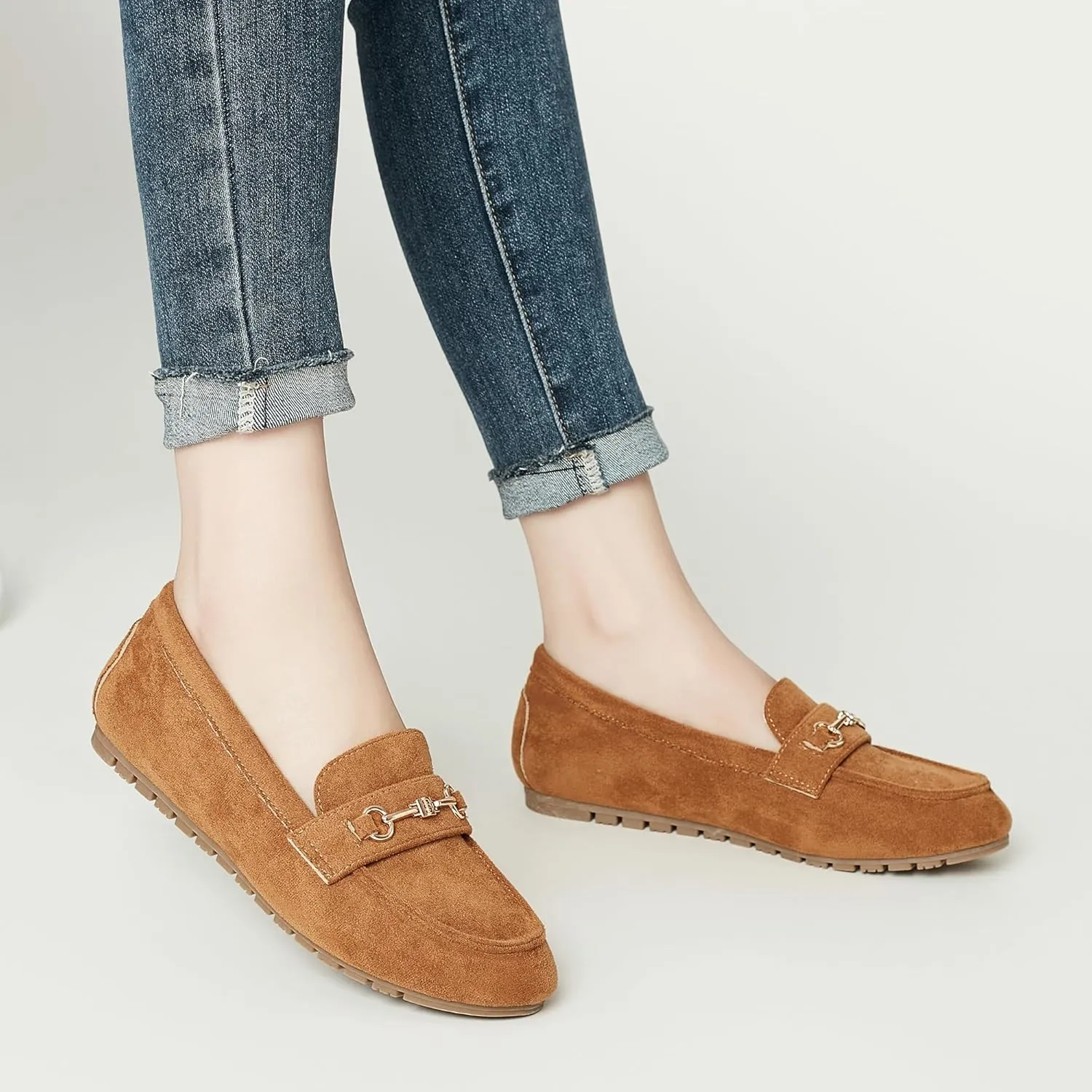 BGSTGUDS Women's Wide Loafers Shoes Cute Dressy Shoes Ladies Comfort Slip Ons Work Shoes