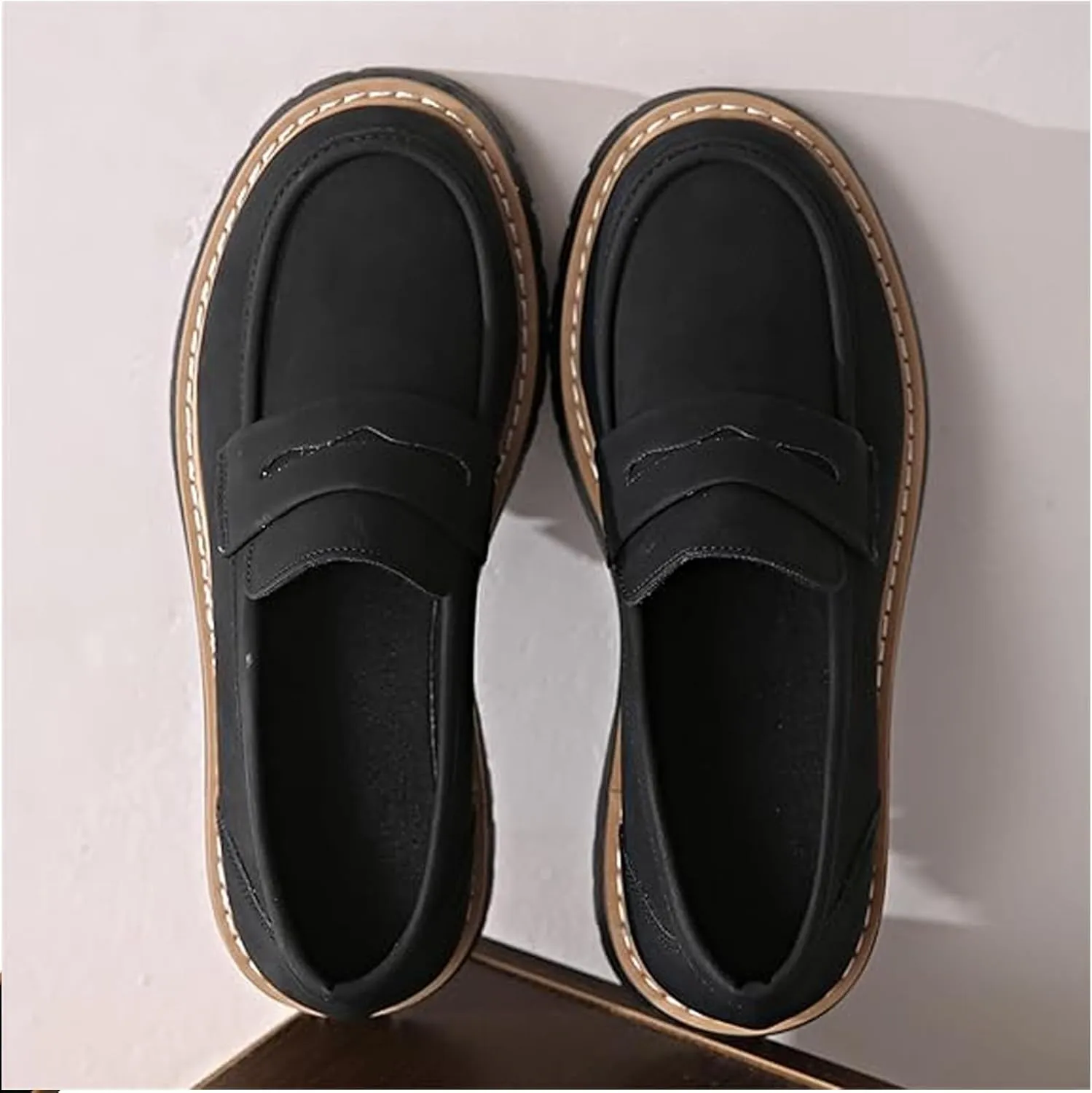 Bootara Loafers Women, 2025 Women's Plus Size Casual Retro Suede Loafers with Chunky Heel Platform