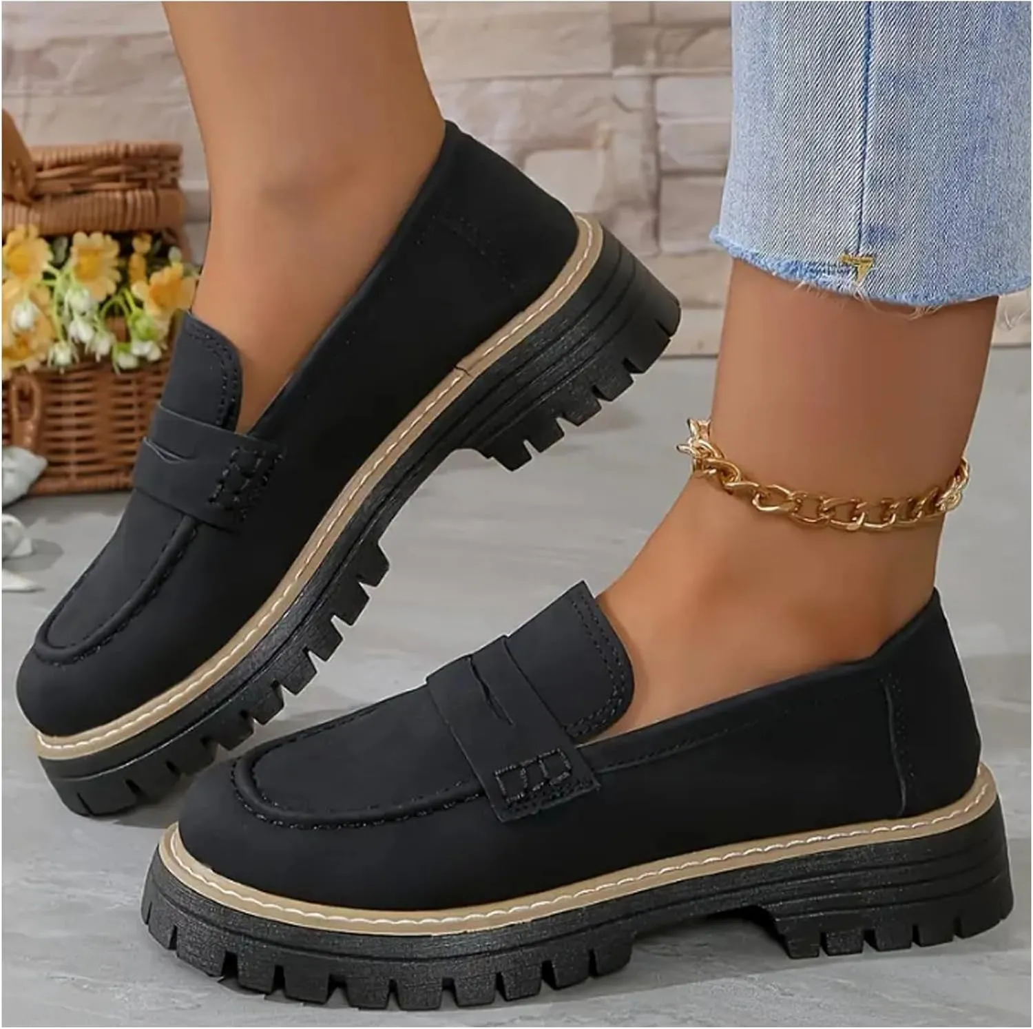 Bootara Loafers Women, 2025 Women's Plus Size Casual Retro Suede Loafers with Chunky Heel Platform