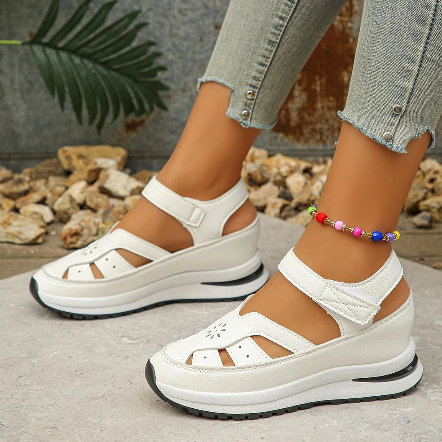 Bootara Sandals Women, 2025 Women's Plus Size Casual Hollow-Out Closed Toe Wedge Sandals Height-Boosting Thick Sole