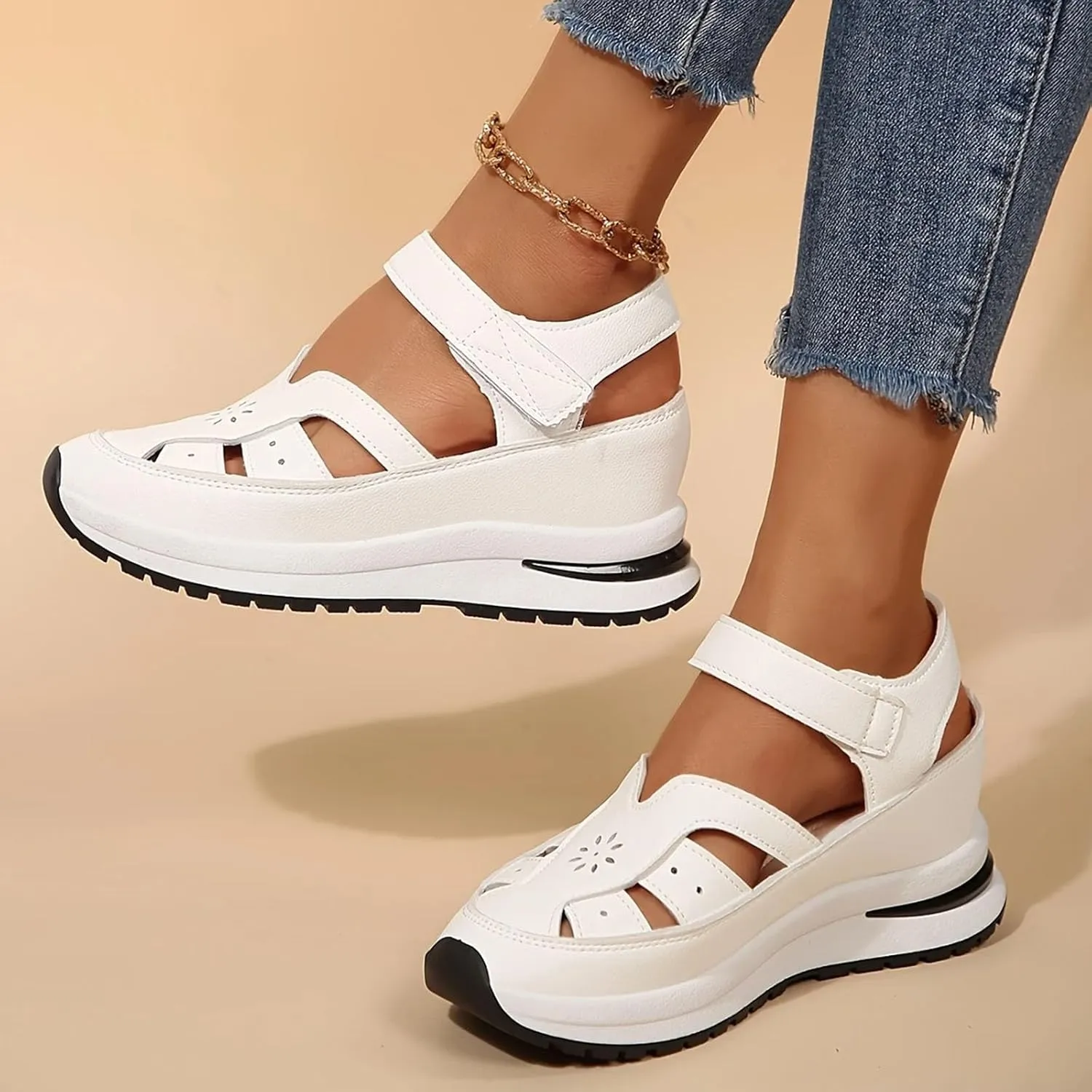 Bootara Sandals Women, 2025 Women's Plus Size Casual Hollow-Out Closed Toe Wedge Sandals Height-Boosting Thick Sole
