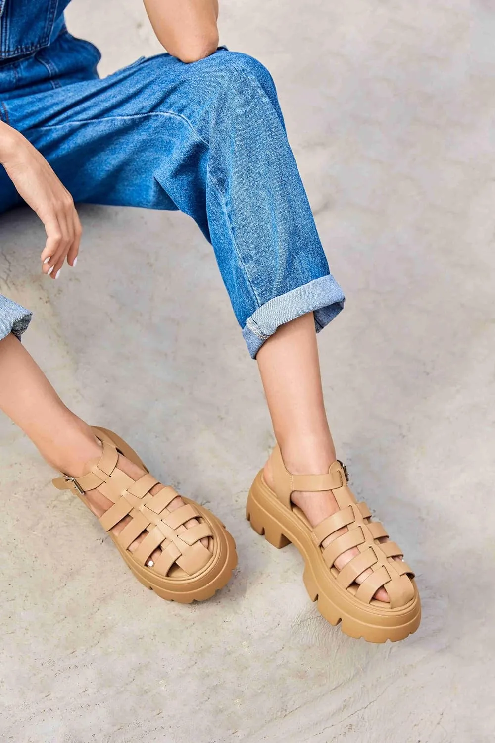 Coutgo Womens Platform Chunky Heels Sandals Gladiator Ankle Strap Heels Lug Sole Summer Fisherman Y2K Shoes
