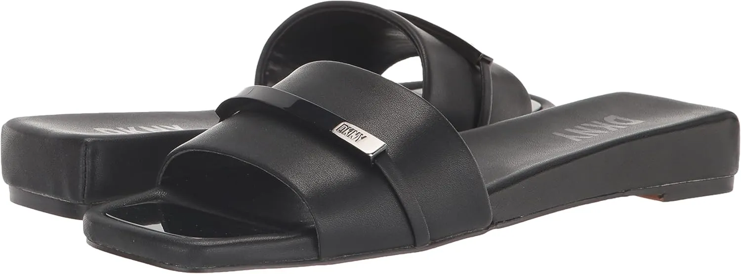 DKNY Women's Comfortable Chic Shoe Alaina Flat Sandal