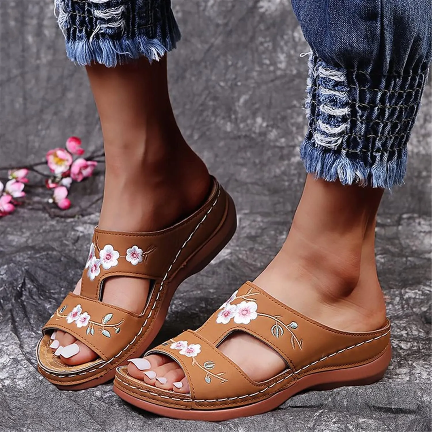 DOIX Garden Loafer Flat Shoes for Women Flowers Embroidered Slip on Mules Driving Shoes Lightweight Breathable Backless Slides Slippers Comfortable Walking Shoes,Brown,US5/EU36
