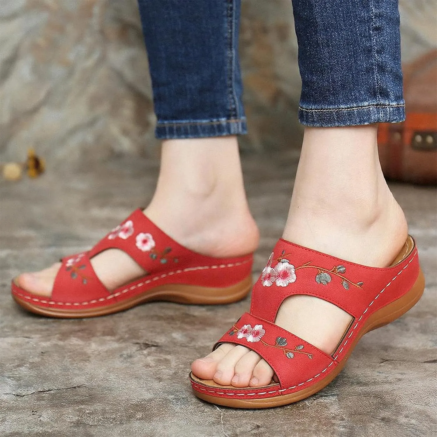 DOIX Summer Wedge Sandals Platform Mules Omens Leather Flowers Embroidered Slippers Casual Open Toe Loafers Moccasins Outdoor Anti-Slip Slides Beach Walking Shoes,Red,US5/EU36