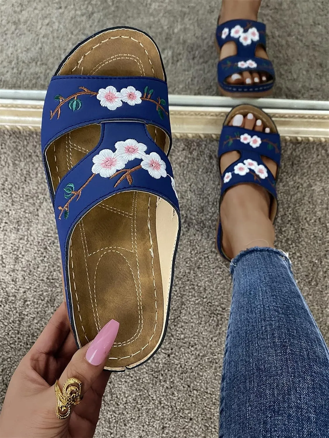 DOIX Women's Garden Clogs Sandals with Flowers Embroidered Casual Flats Slippers Slip on Mules Loafer Shoes Summer Indoor Outdoor Anti-Slip Arch Support Walking Shoes,Blue,US9/EU40