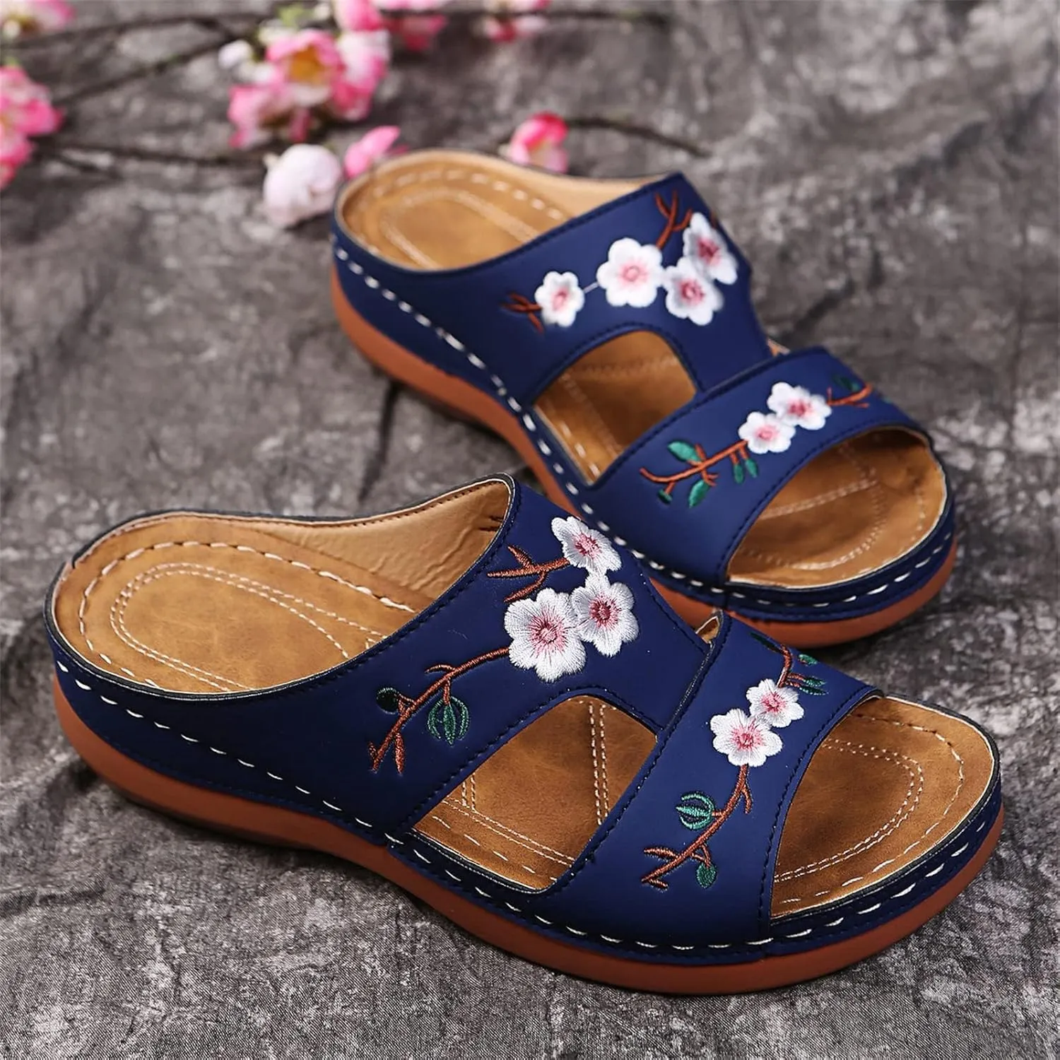 DOIX Women's Garden Clogs Sandals with Flowers Embroidered Casual Flats Slippers Slip on Mules Loafer Shoes Summer Indoor Outdoor Anti-Slip Arch Support Walking Shoes,Blue,US9/EU40