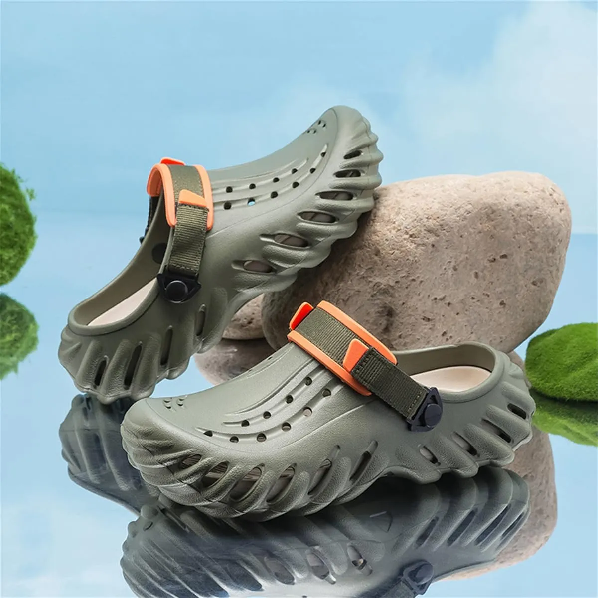 Fashion clogs for men non slip and comfortable foam runner cloud slides for indoor and outdoor pillows sandals for women trendy and classic summer beach shoes slippers