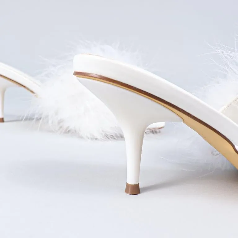 FREDERICK'S OF HOLLYWOOD Women's Ostrich Feather Kitten Heel, FOH-LUXOR
