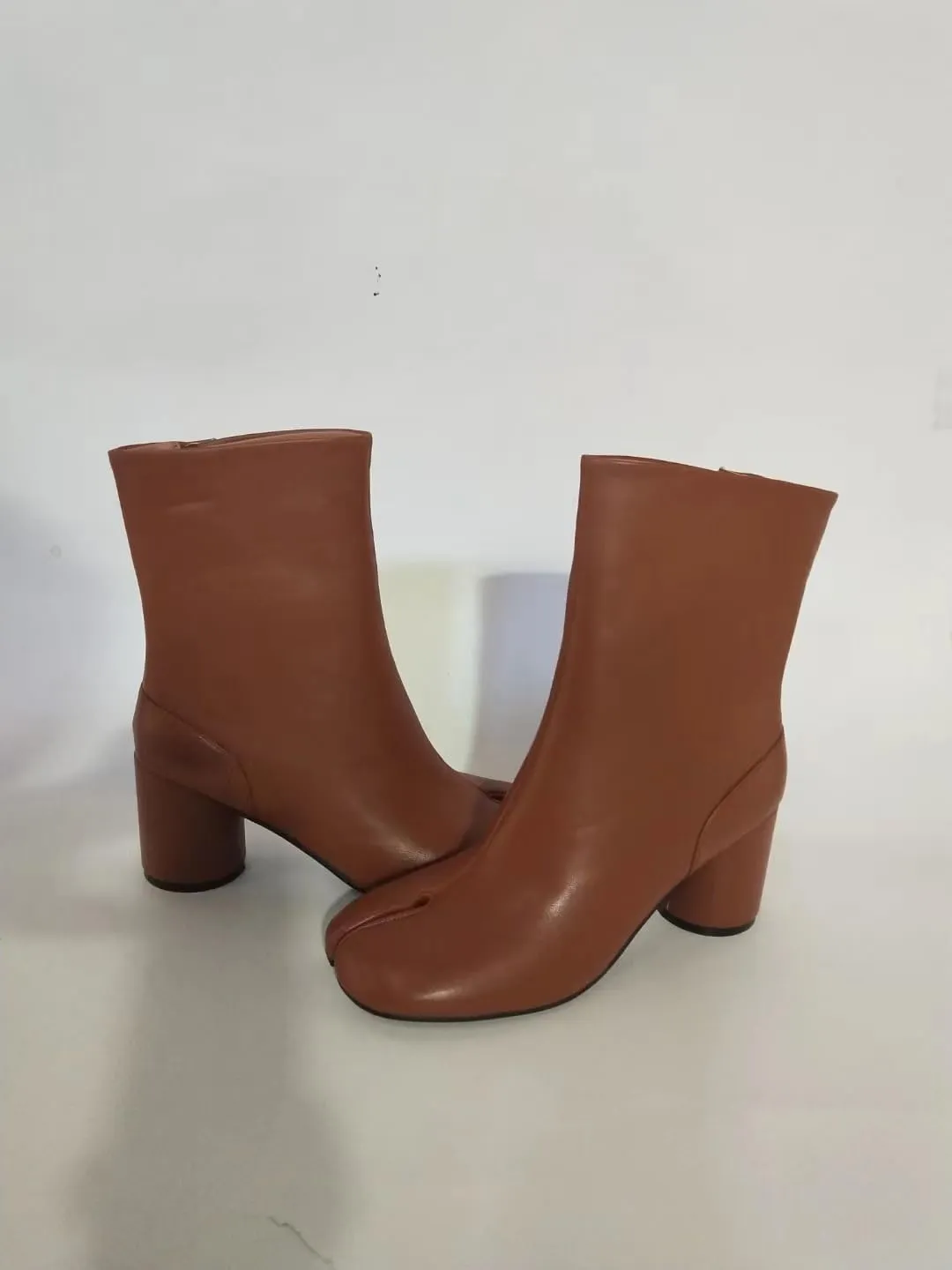 Geerta Tabi Boots Women Ankle Boots Low Heel Block Heels Booties - Low Top Split Toe Shoes Zip Cute Casual Retro Comfortable Walking Lightweight Female Solid All-Match for Daily Wear Beach Travel