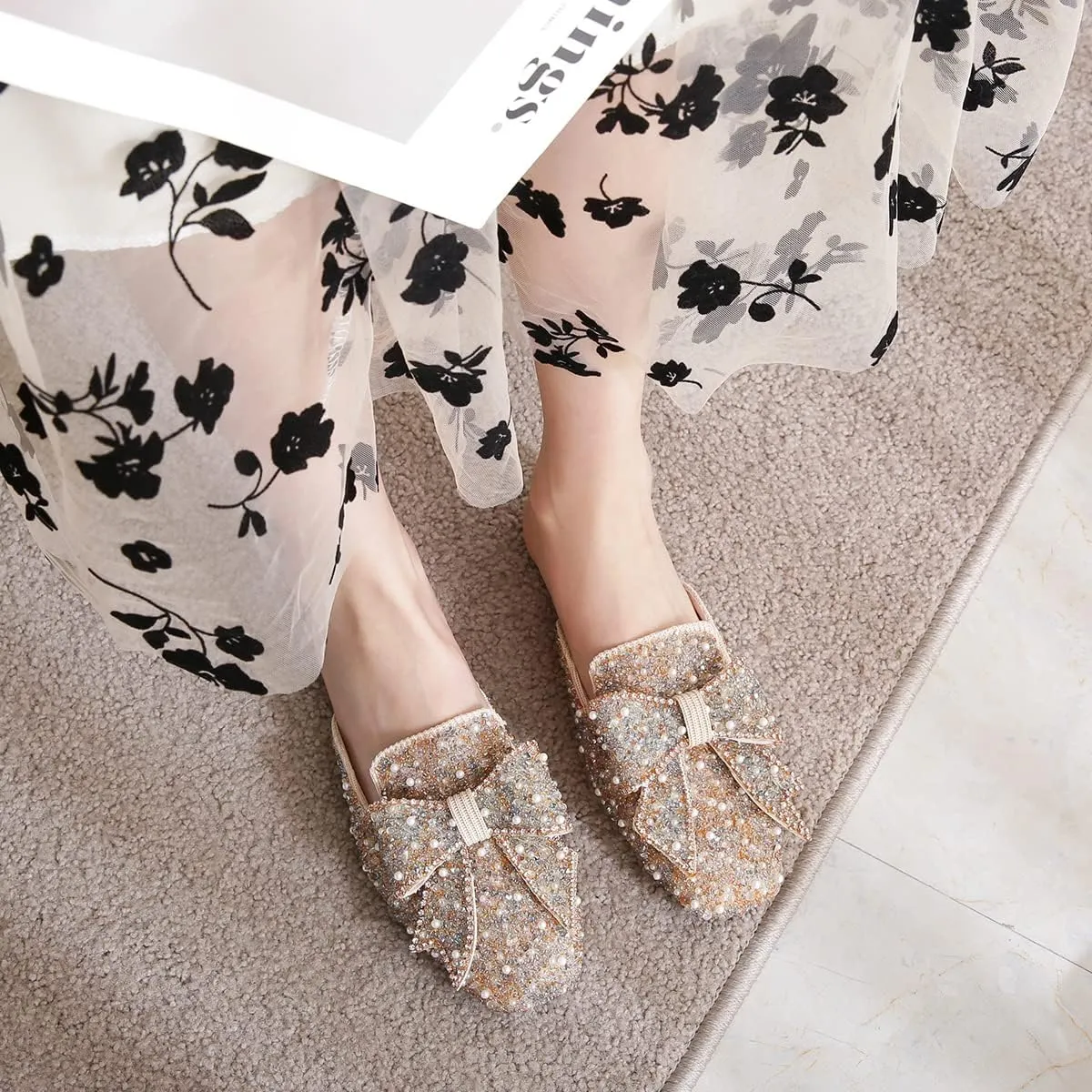 Hee grand Women Mules Bow-Knot Closed Square Toe Mules Fashion Rhinestones Flat Slippers Slip On Loafers Casual Flat Shoes