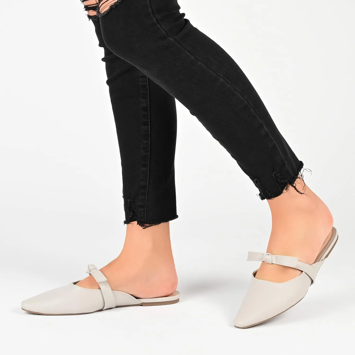 Journee Collection Women's Missie Loafer Flat