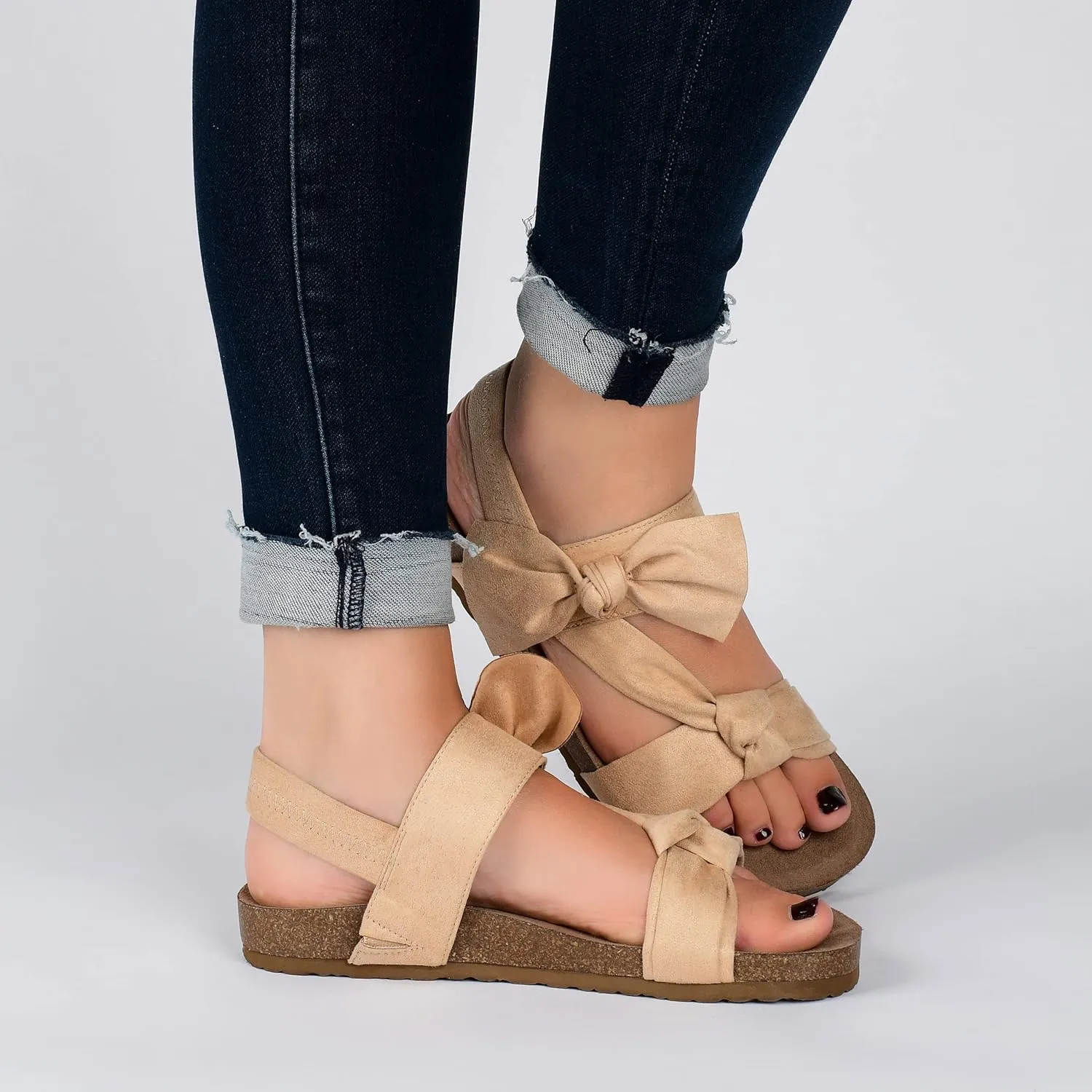 Journee Women's Xanndra Sport Sandals