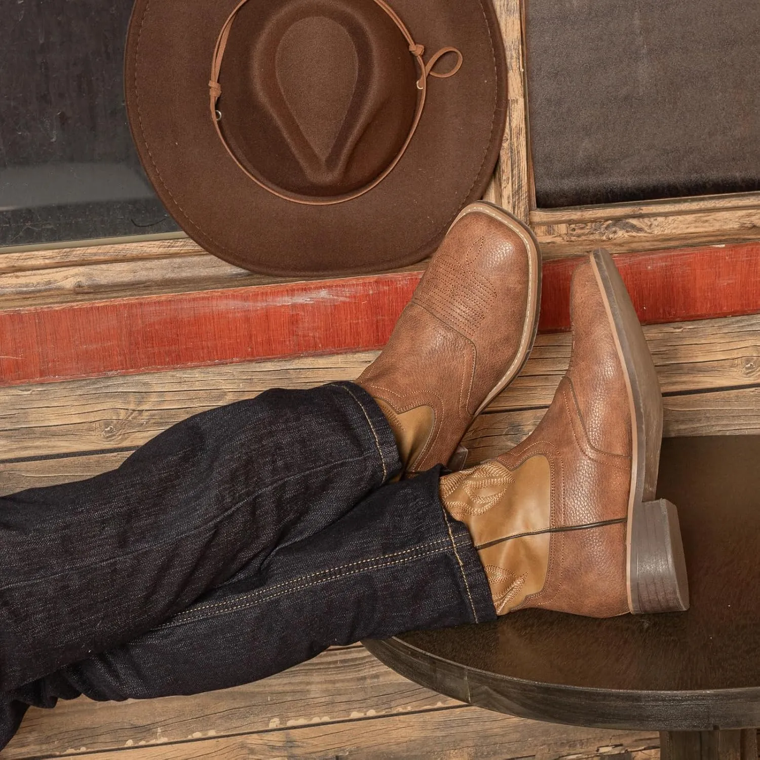 J's.o.l.e Cowboy Boots for Men Wide Square Toe Men's Western Boot Retro Classic Embroidered Country Boots