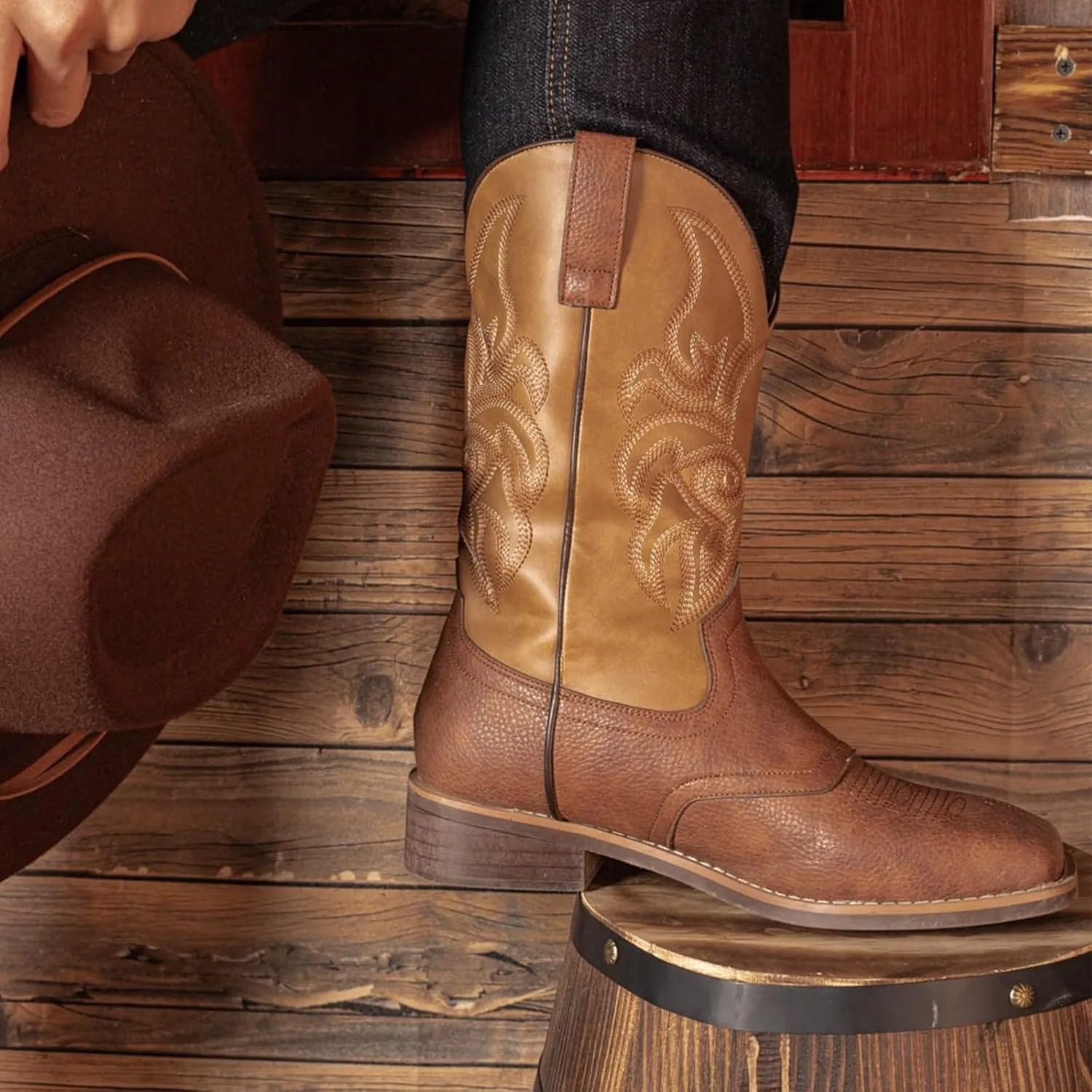 J's.o.l.e Cowboy Boots for Men Wide Square Toe Men's Western Boot Retro Classic Embroidered Country Boots