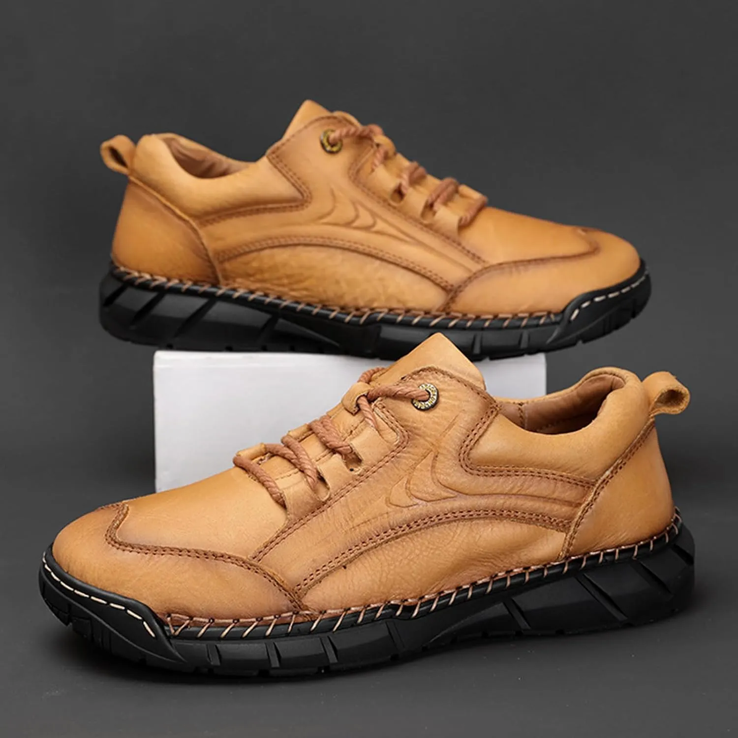 Men's Hand-Stitched Lace-up Leather Hiking Chukka Boot,Casual Outdoor Non-Slip Waterproof Sneakers Fashionable Walking Driving Shoes Comfortable for Work Office Dress Shoes