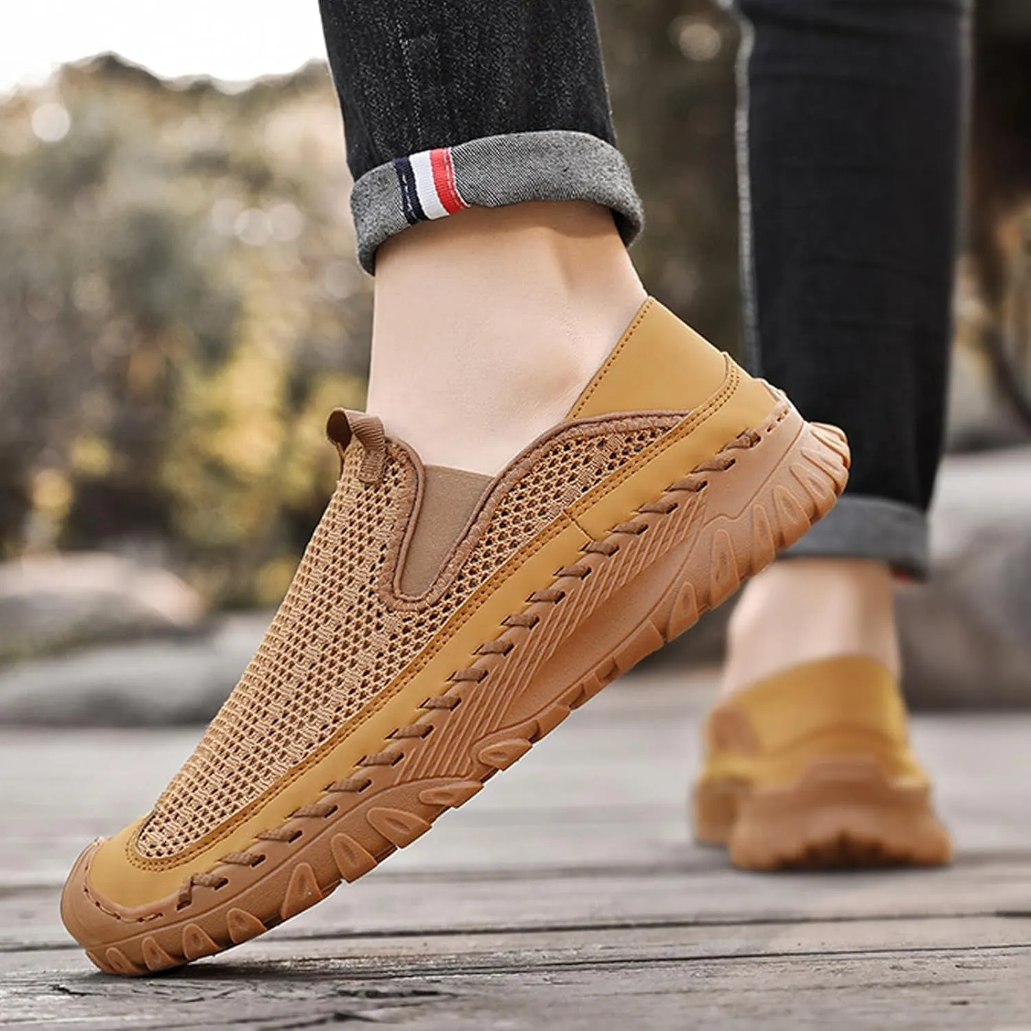 Men's Handmade Hollow Mesh Slip-On Loafers Comfortable Lightweight Breathable Closed Toe Walking Sandals Suitable for Outdoor Cross-Country Anti-Slip Hiking Sneakers