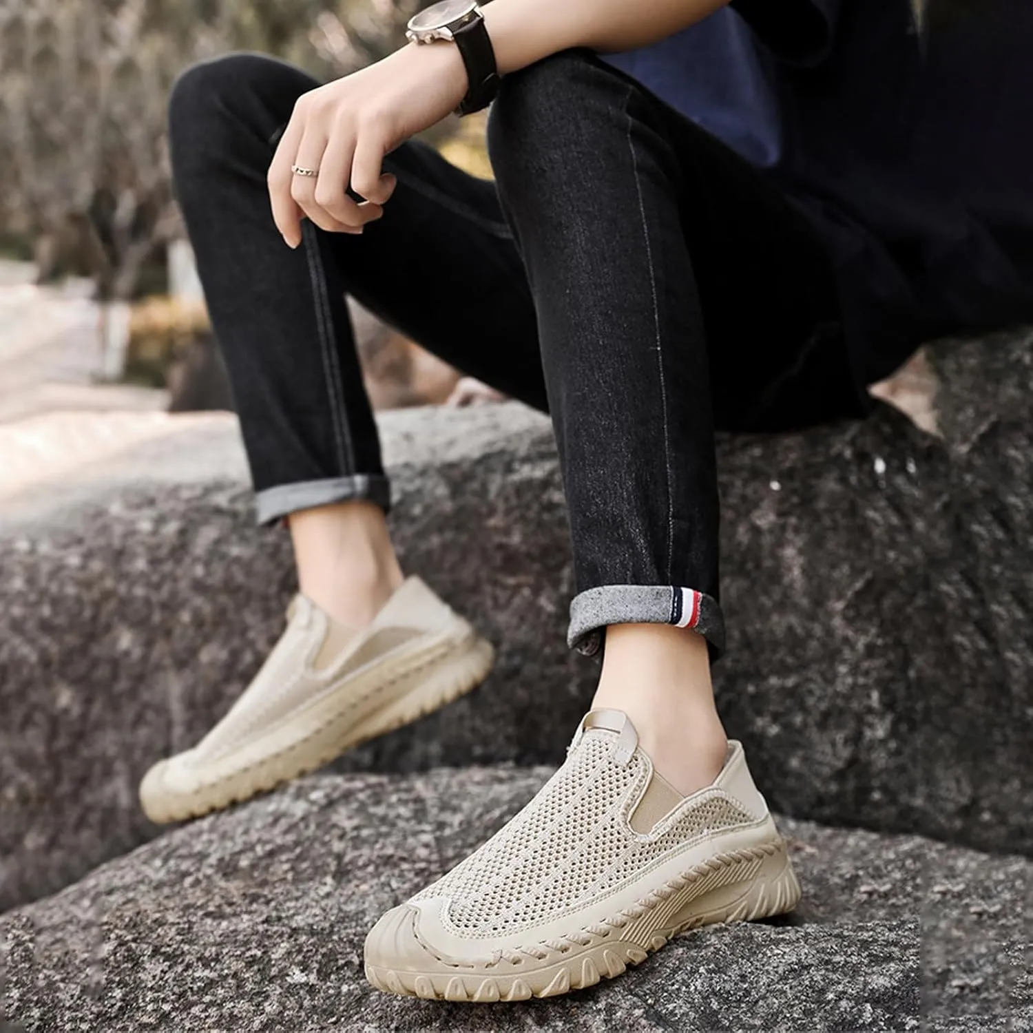 Men's Handmade Hollow Mesh Slip-On Loafers Comfortable Lightweight Breathable Closed Toe Walking Sandals Suitable for Outdoor Cross-Country Anti-Slip Hiking Sneakers