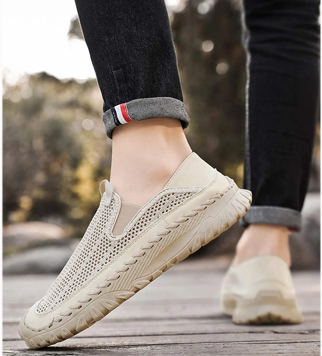 Men's Handmade Hollow Mesh Slip-On Loafers Comfortable Lightweight Breathable Closed Toe Walking Sandals Suitable for Outdoor Cross-Country Anti-Slip Hiking Sneakers