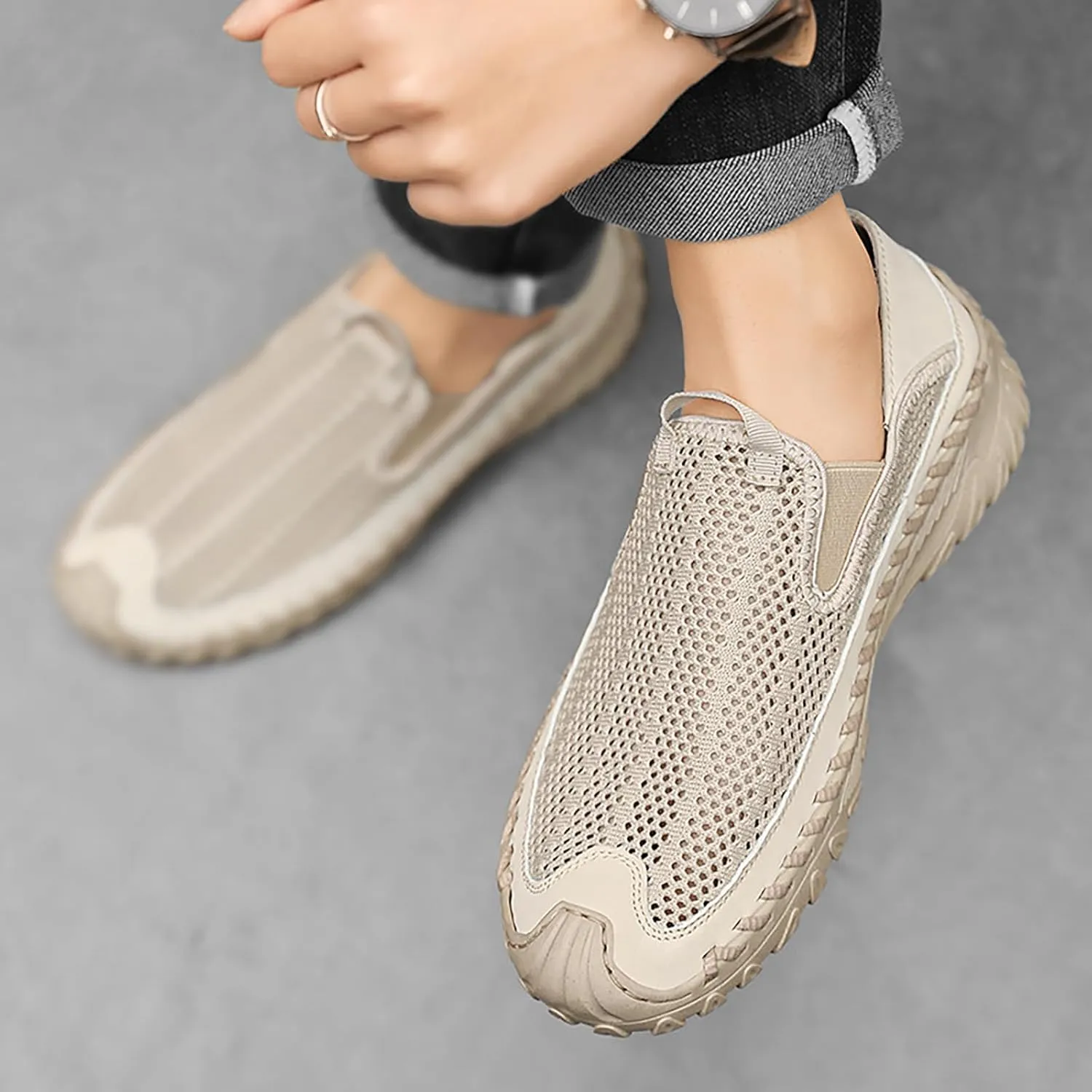 Men's Handmade Hollow Mesh Slip-On Loafers Comfortable Lightweight Breathable Closed Toe Walking Sandals Suitable for Outdoor Cross-Country Anti-Slip Hiking Sneakers