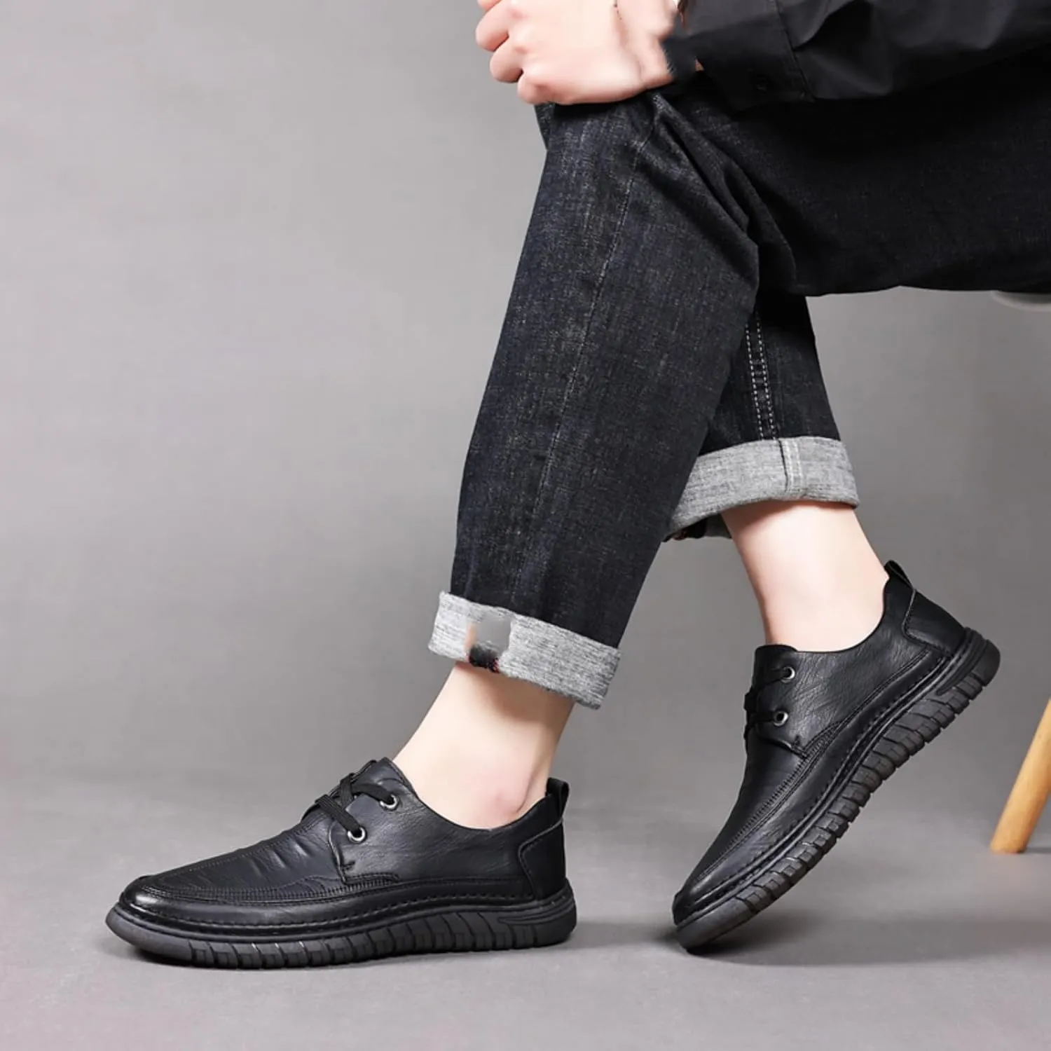 Mens Handmade Leather Lace Up Flats Oxford Shoes Casual Lightweight Low Top Non-Slip Round Toe Walking Driving Loafers Shoes