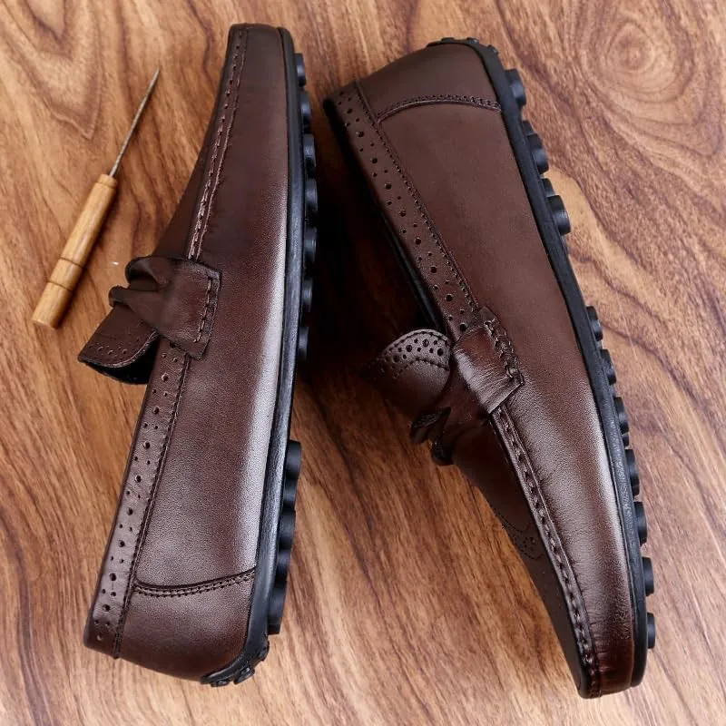 Mens Loafers Shoe Round Toe Solid Color Wingtip Leather Loafer Shoes Lightweight Comfortable Anti-Slip Fashion Slip On