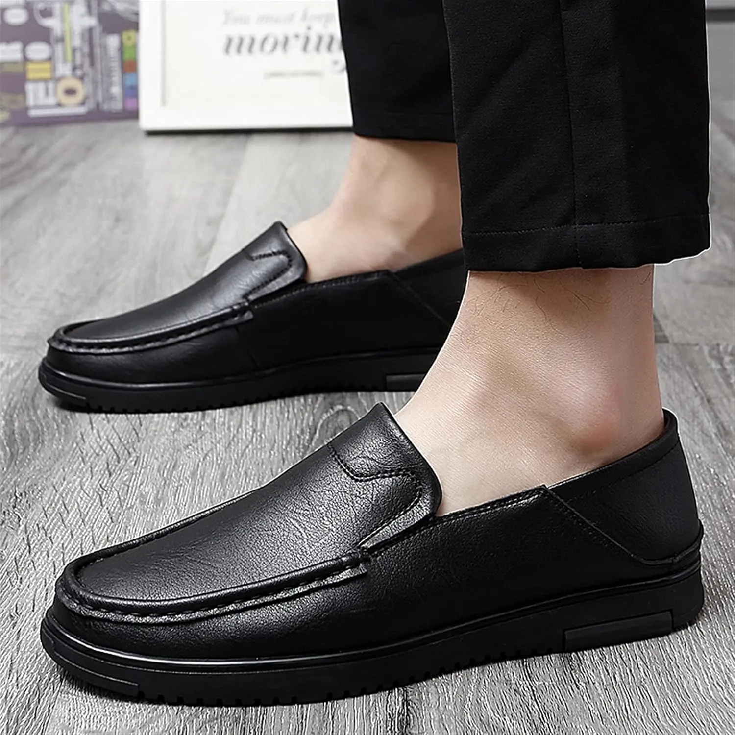 Men's Loafers Simple Round Toe Loafer Shoes Leather Flexible Anti-Slip Slip Resistant Classic Slip-on