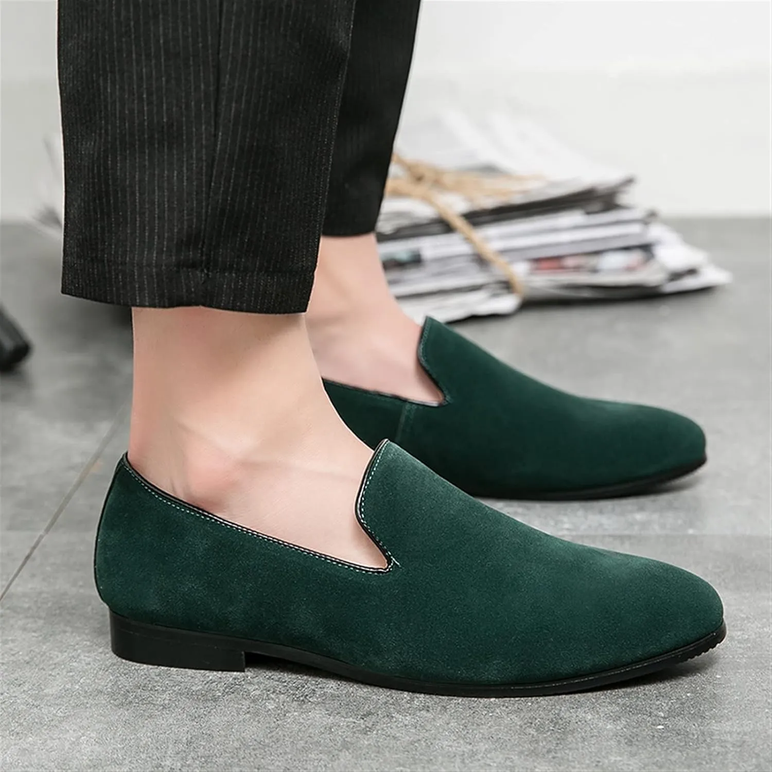 New Men's Loafers Simple Smoking Loafers Moccasins Shoes Vegan Leather Flat Heel Comfortable Resistant Outdoor Slip On