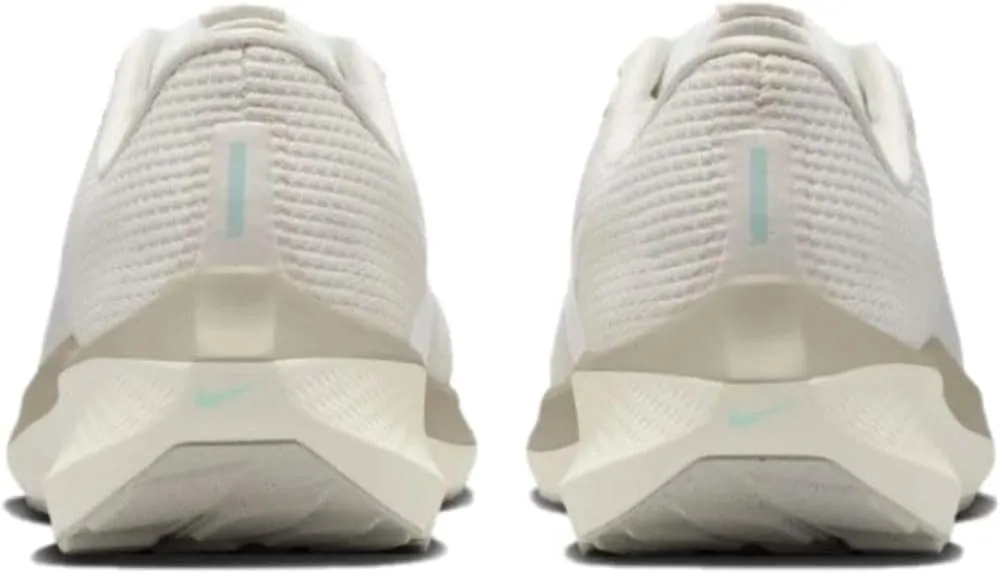 Nike Women's Low-top Sneakers