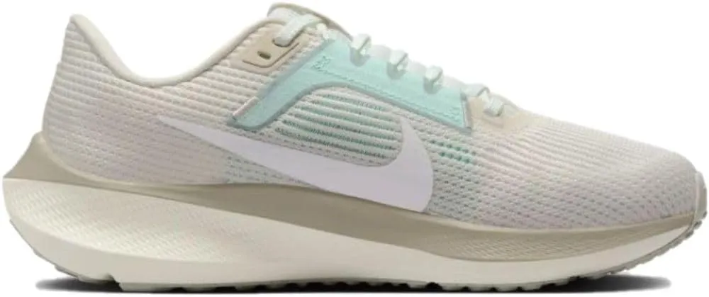 Nike Women's Low-top Sneakers