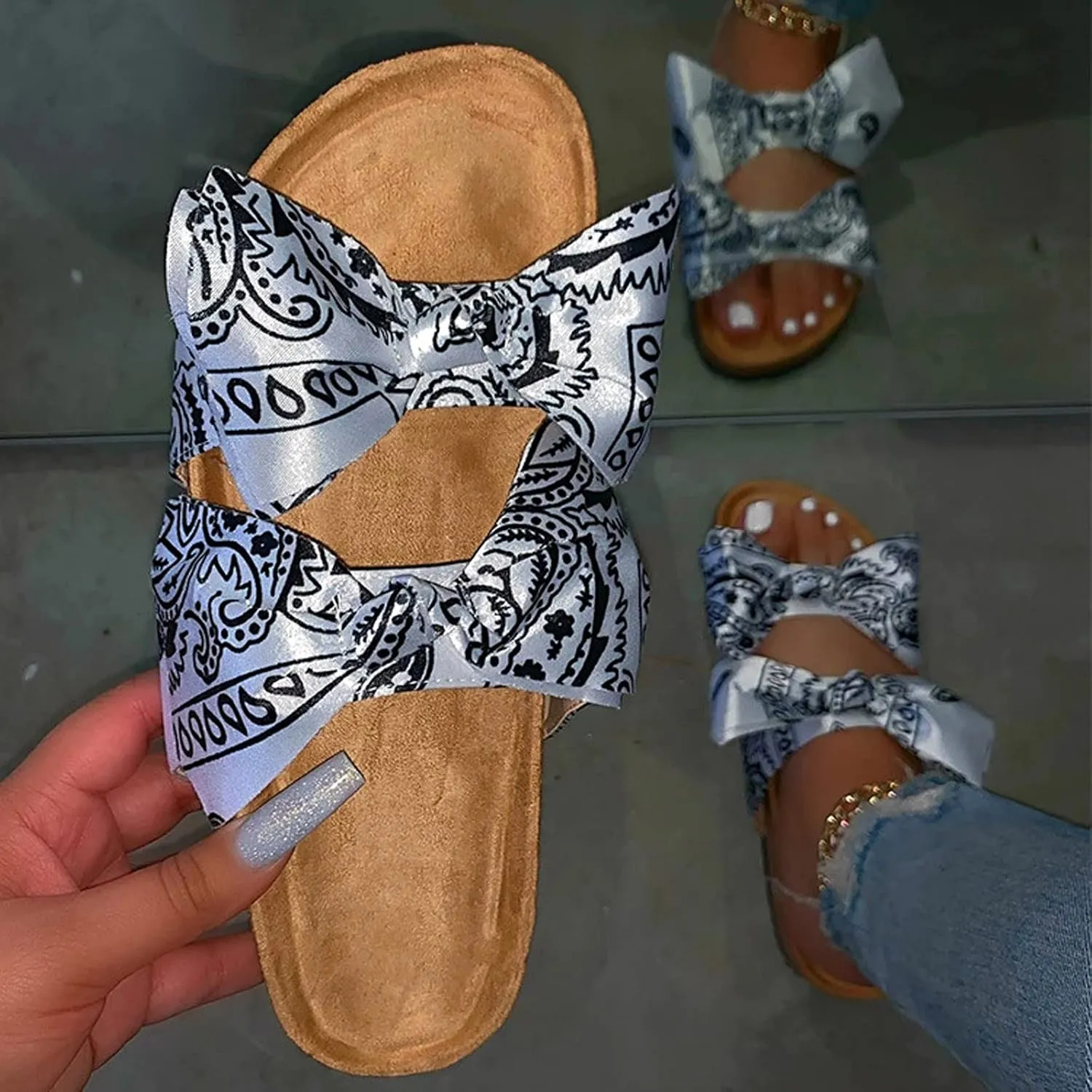 oiangi Bow Flat Sandals for Women Summer Trendy Casual Print Double Strap Open Toe Slip-on Slippers Lightweight Comfortable Beach Shoes Flip Flops