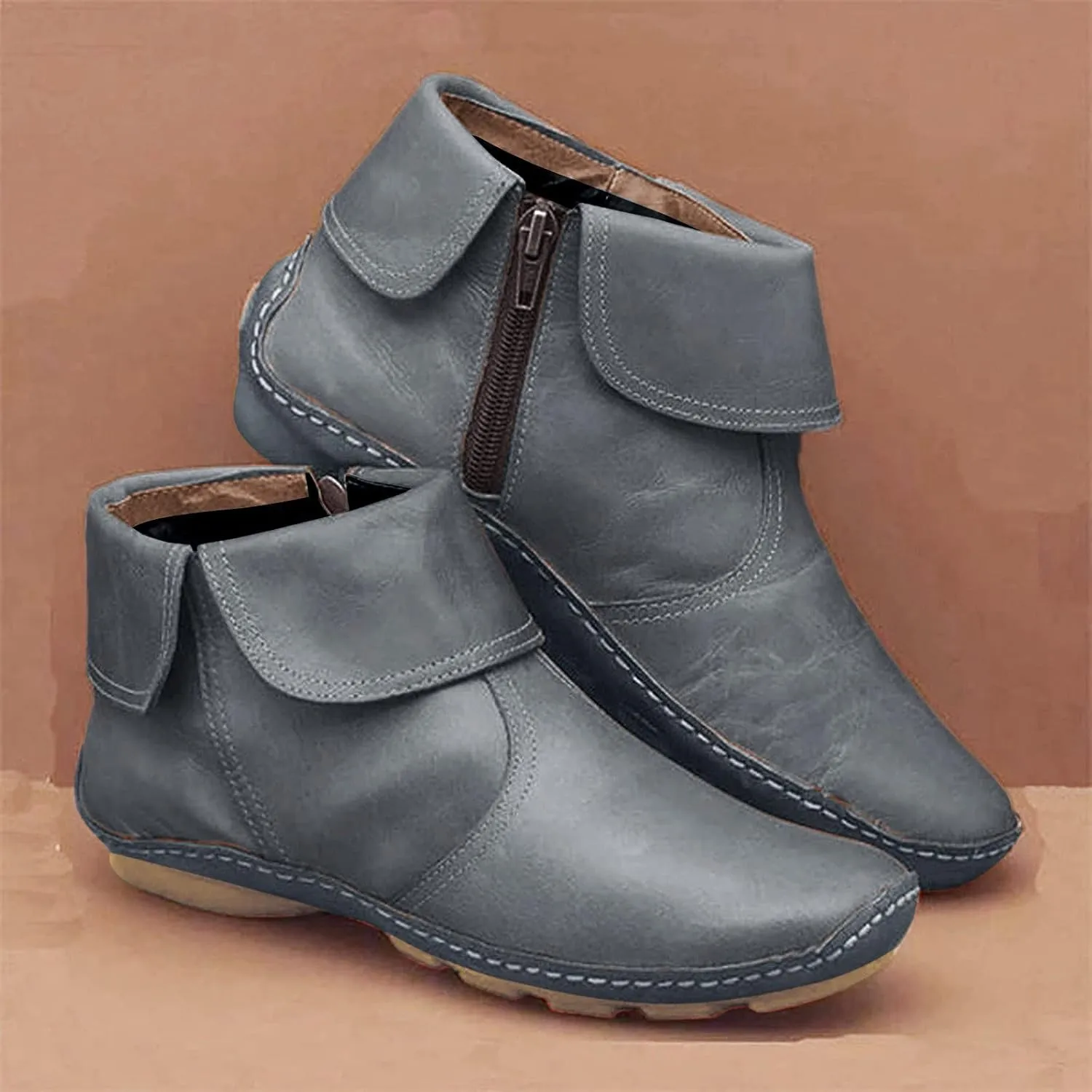 oiangi Flat Ankle Boots for Women Fahion Casual Solid Color Round Toe Quilted Zipper Non-Slip Leather Short Booties Comfy Lightweight Modern Boots Shoes