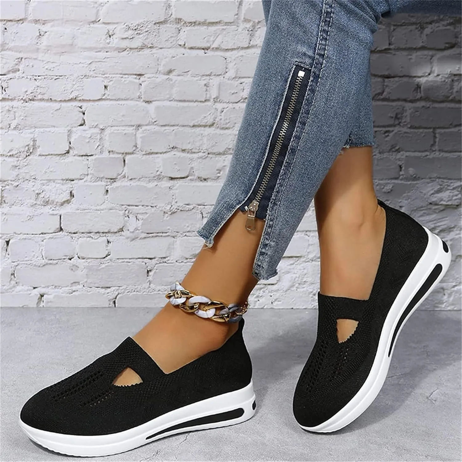 OMIREL Womens Mesh Breathable Closed Toe Sandals Wedge Flip Flops Summer Slip-On Walking Shoes with Arch Support Stretch Knit Sandals Casual Sport Sandals,Black,US6/EU36