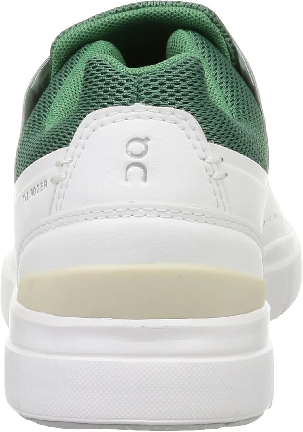 On Women's The Roger Advantage Sneakers