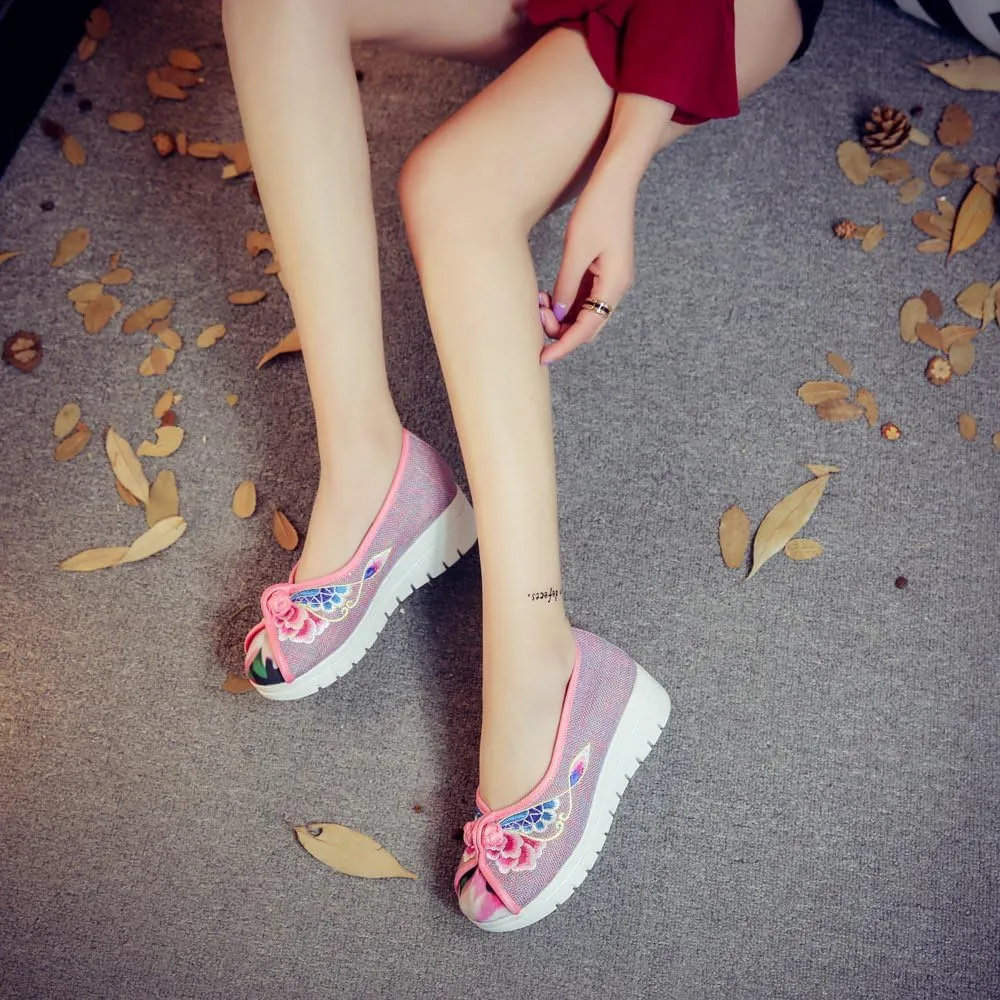 Qhome Women's Floral Embroidery Frog Linen Comfortable Casual Walking Canvas Loafers Shoes