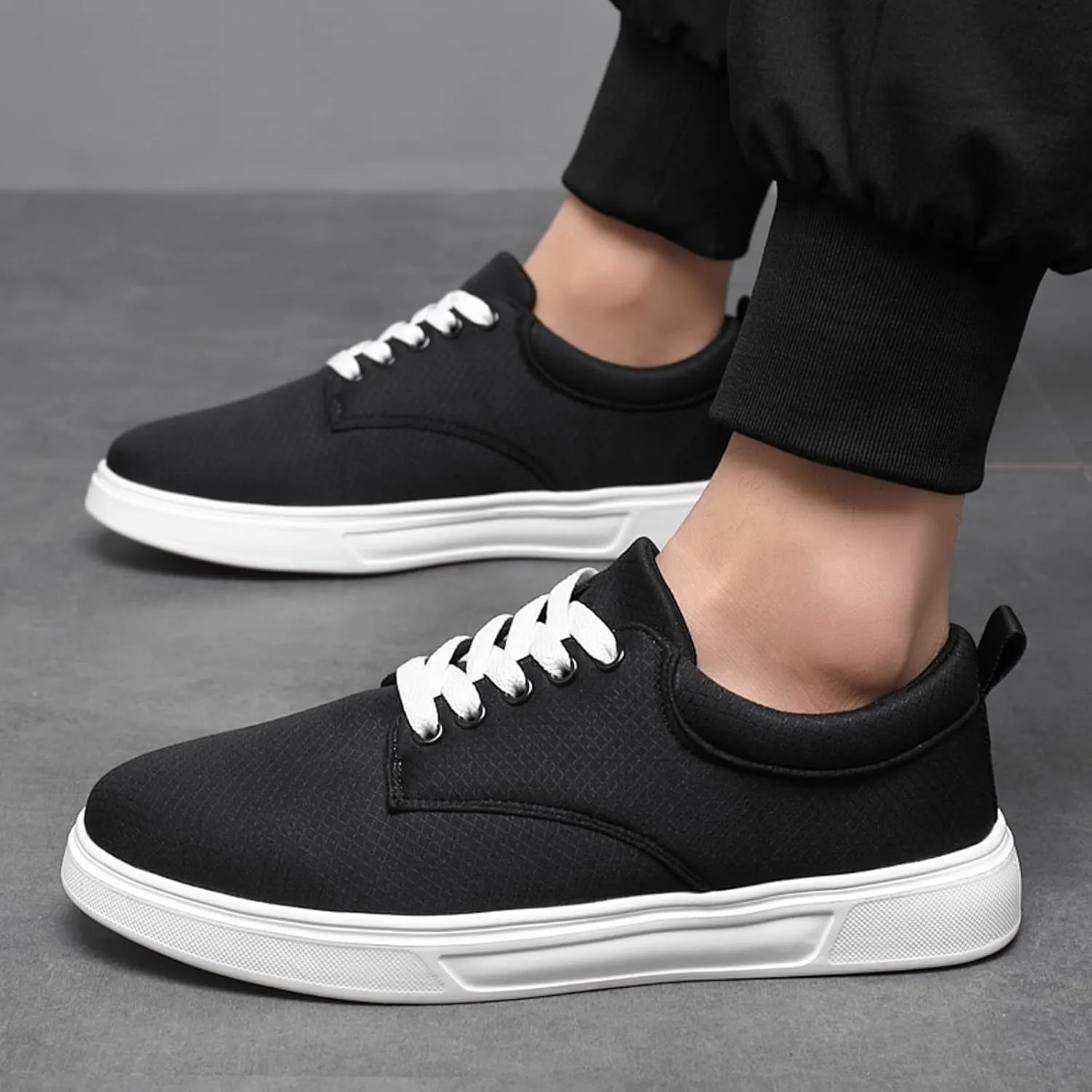 Sneakers Business Breathable Men Casual Shoes Fashionable and Simple Solid Color Thick Bottomed Flat Bottomed