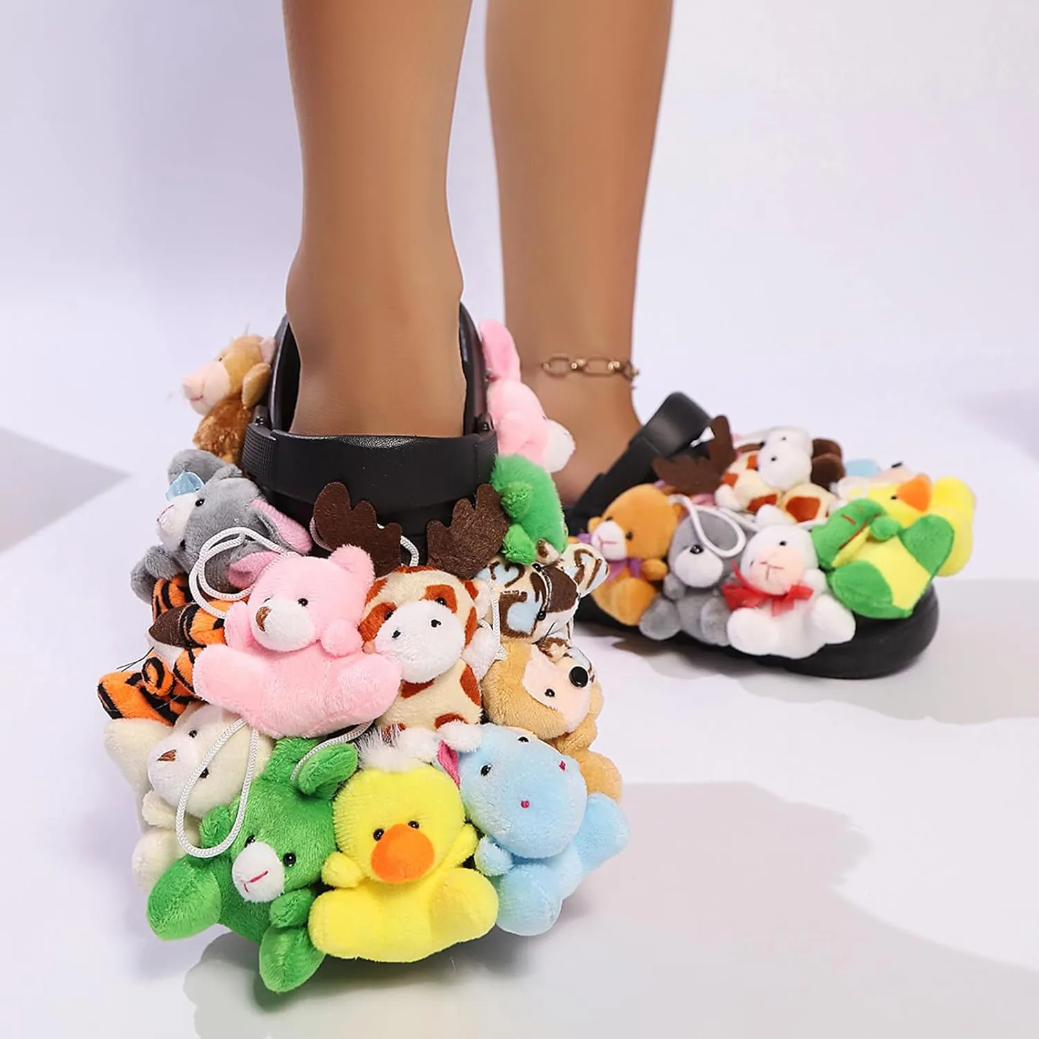 Stylish Slippers comfortable with Adjustable Straps, Covered In Stuffed Animals, Perfect as House Sandals for Women 2025
