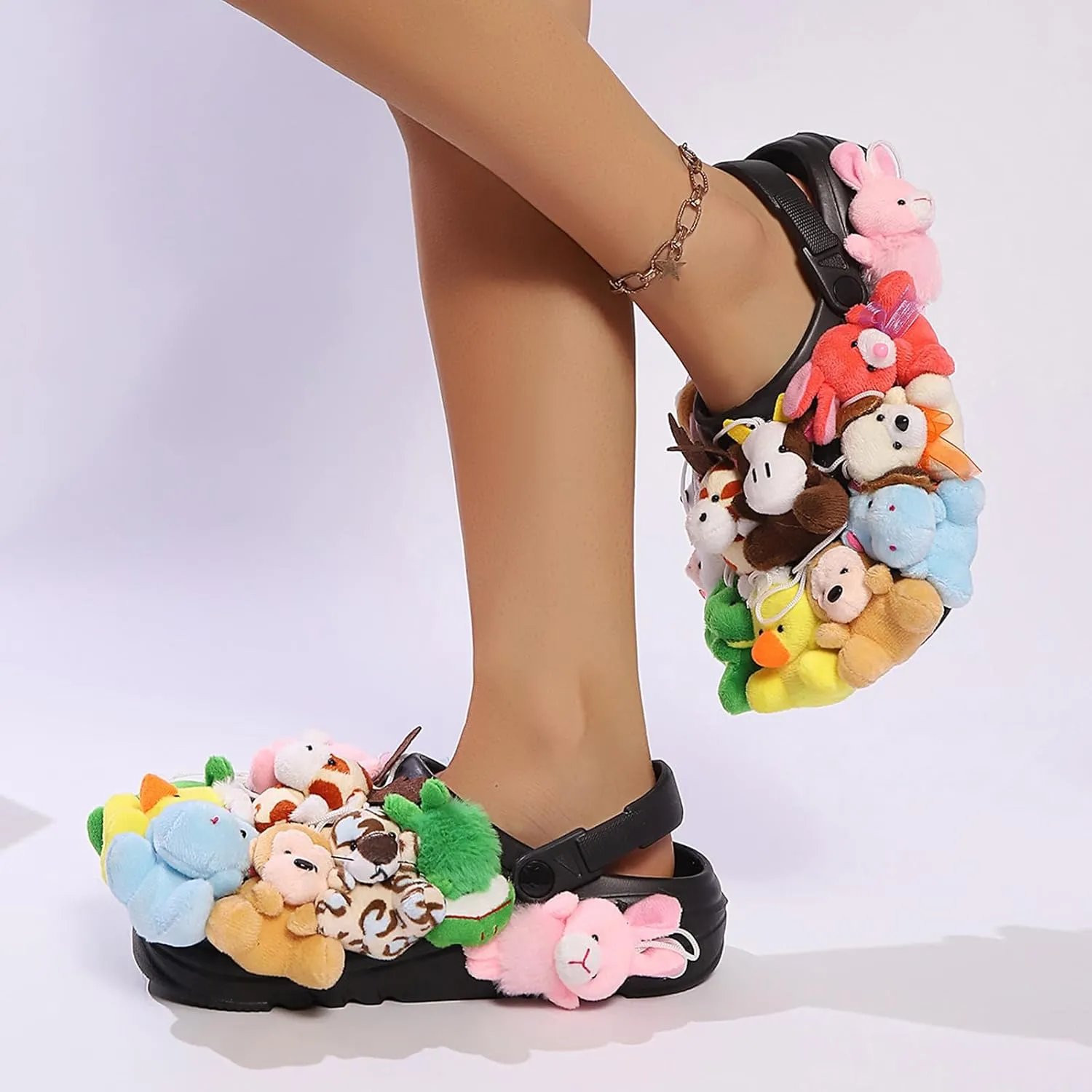 Stylish Slippers comfortable with Adjustable Straps, Covered In Stuffed Animals, Perfect as House Sandals for Women 2025