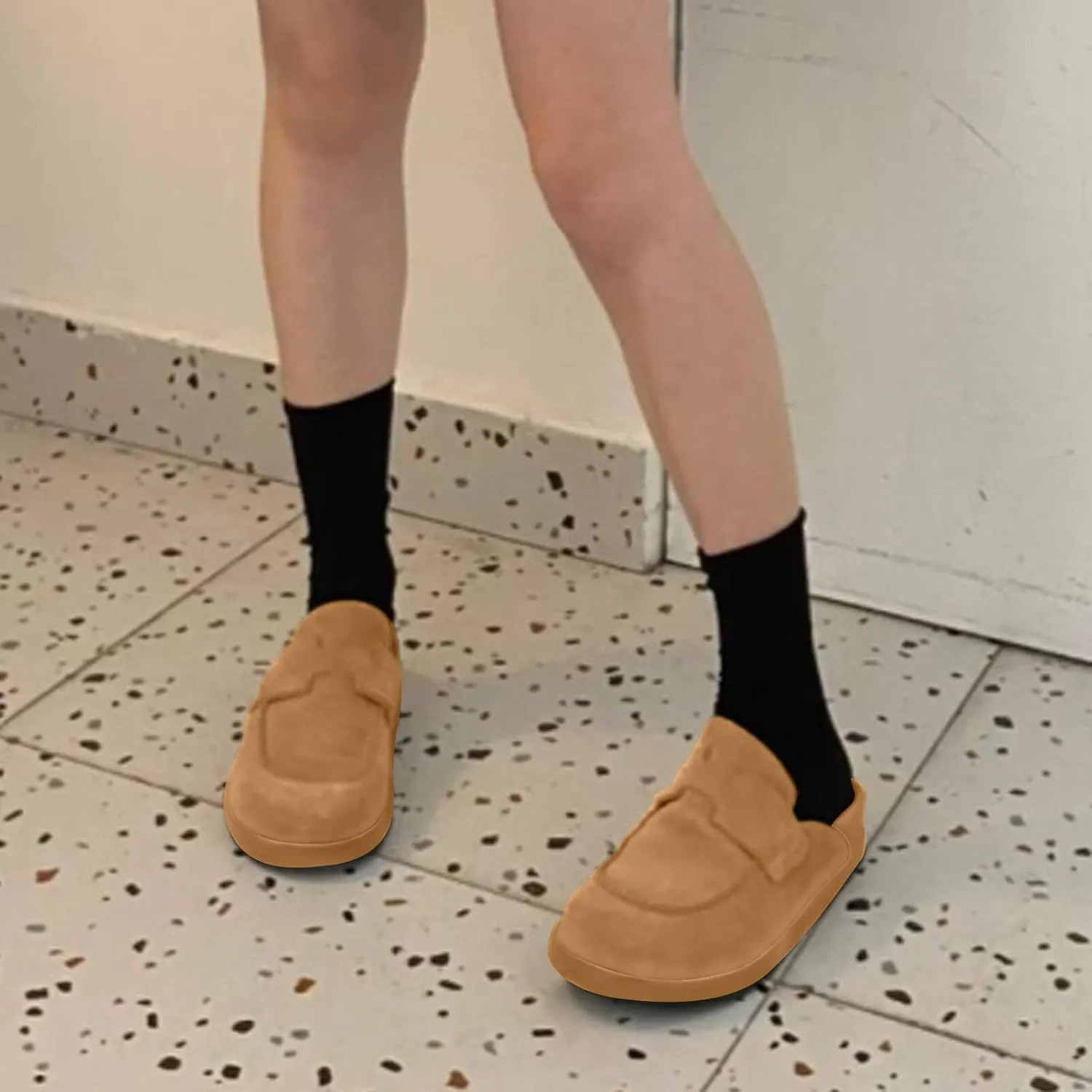 Suede Womens Clogs Comfortable Arch Support Mules & Clogs for Women Non-Slip Platform Slip On Shoes