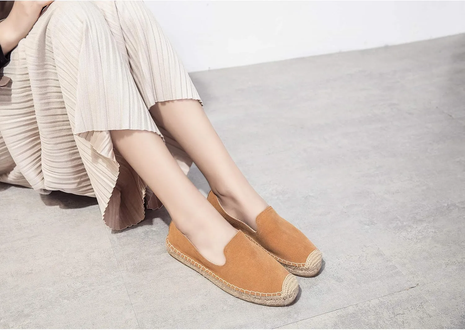 U-lite Women's Round-Toe Classic Flat Cap-Toe Slip ons Simple Espadrilles Leather Loafers