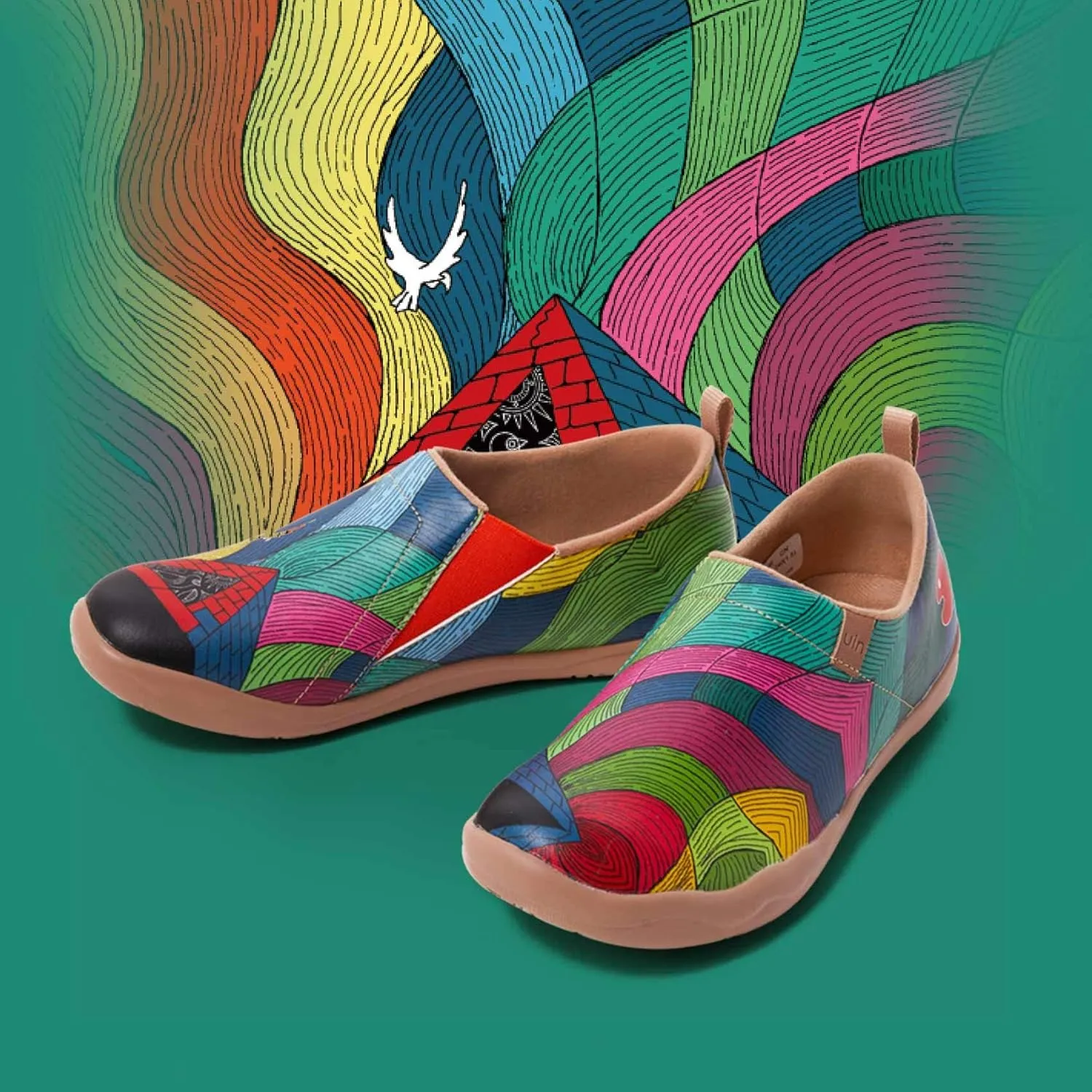UIN Women's Artistic Design Slip-On Microfiber PU Shoes Stylish Comfortable Casual Loafers Lightweight Everyday Travel Footwear