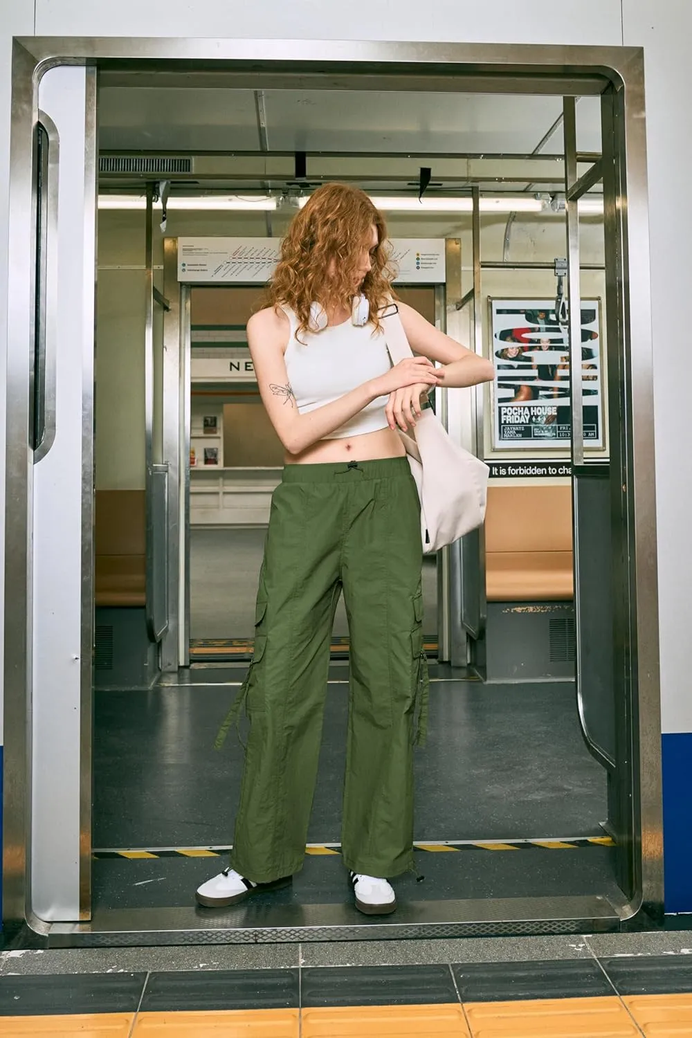 Women Quick-Dry Cargo Pants Y2K Wide Leg Baggy Pants Lightweight Hiking Pants Streetwear with Drawstring