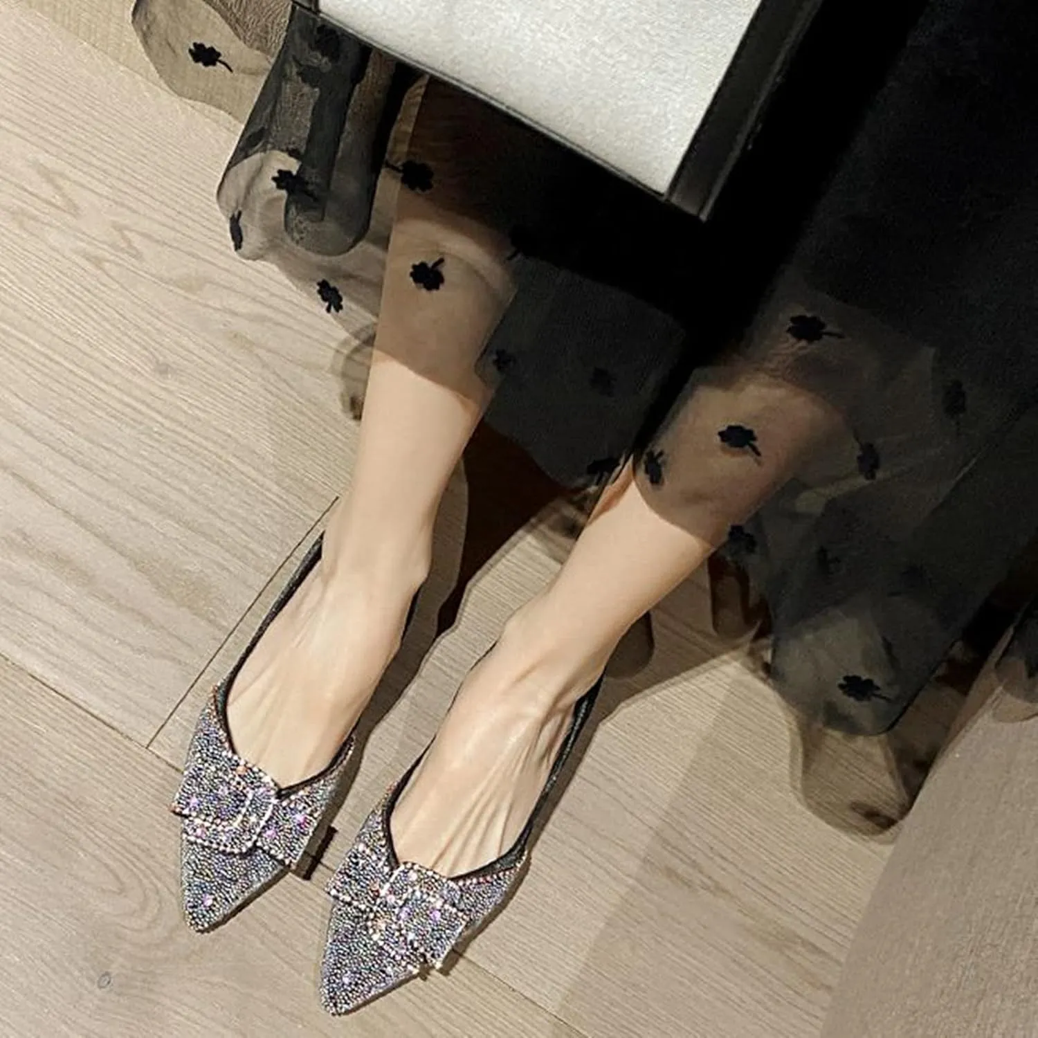 Women Rhinestone Pointed Toe Dress Shoes Slip On Glitter Fashion Low Chunky Heel Party Wedding Pumps