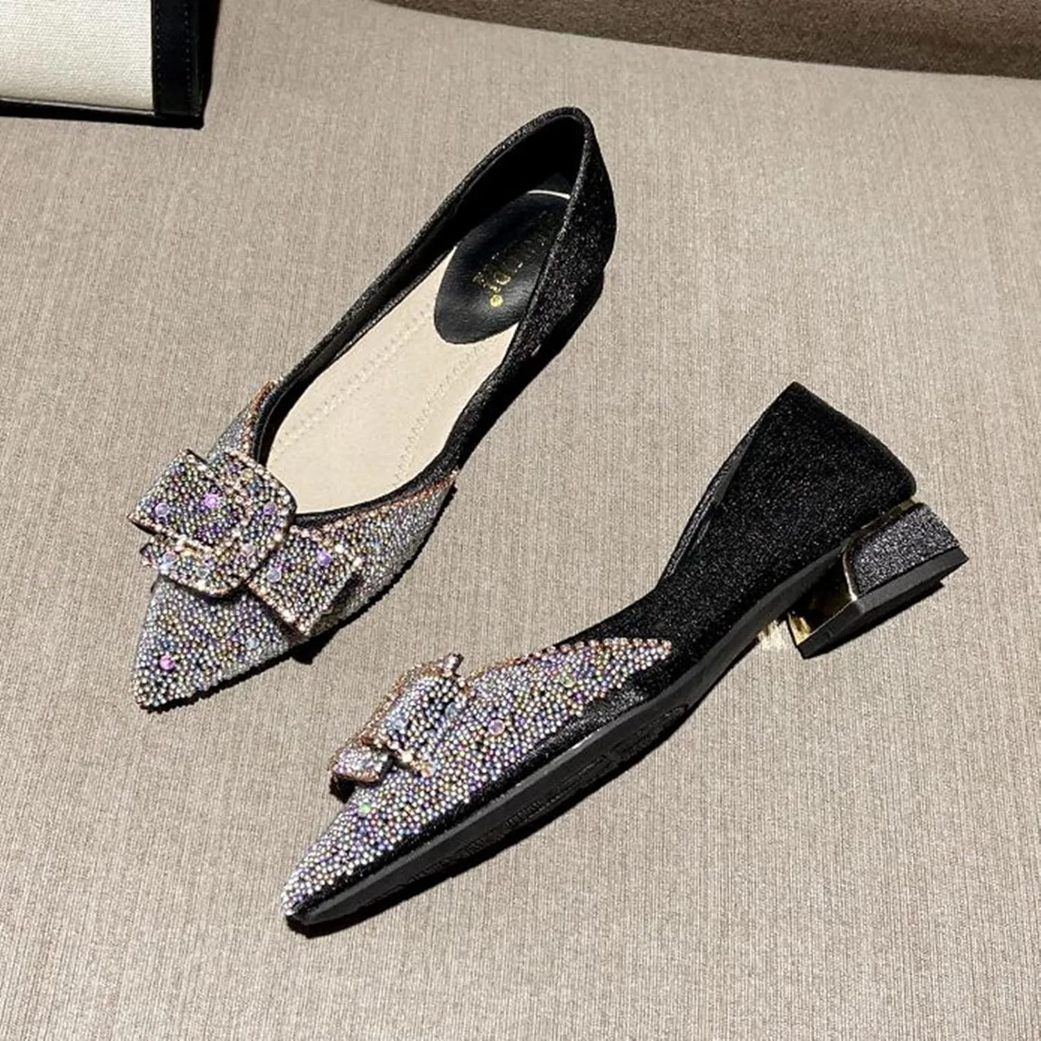 Women Rhinestone Pointed Toe Dress Shoes Slip On Glitter Fashion Low Chunky Heel Party Wedding Pumps