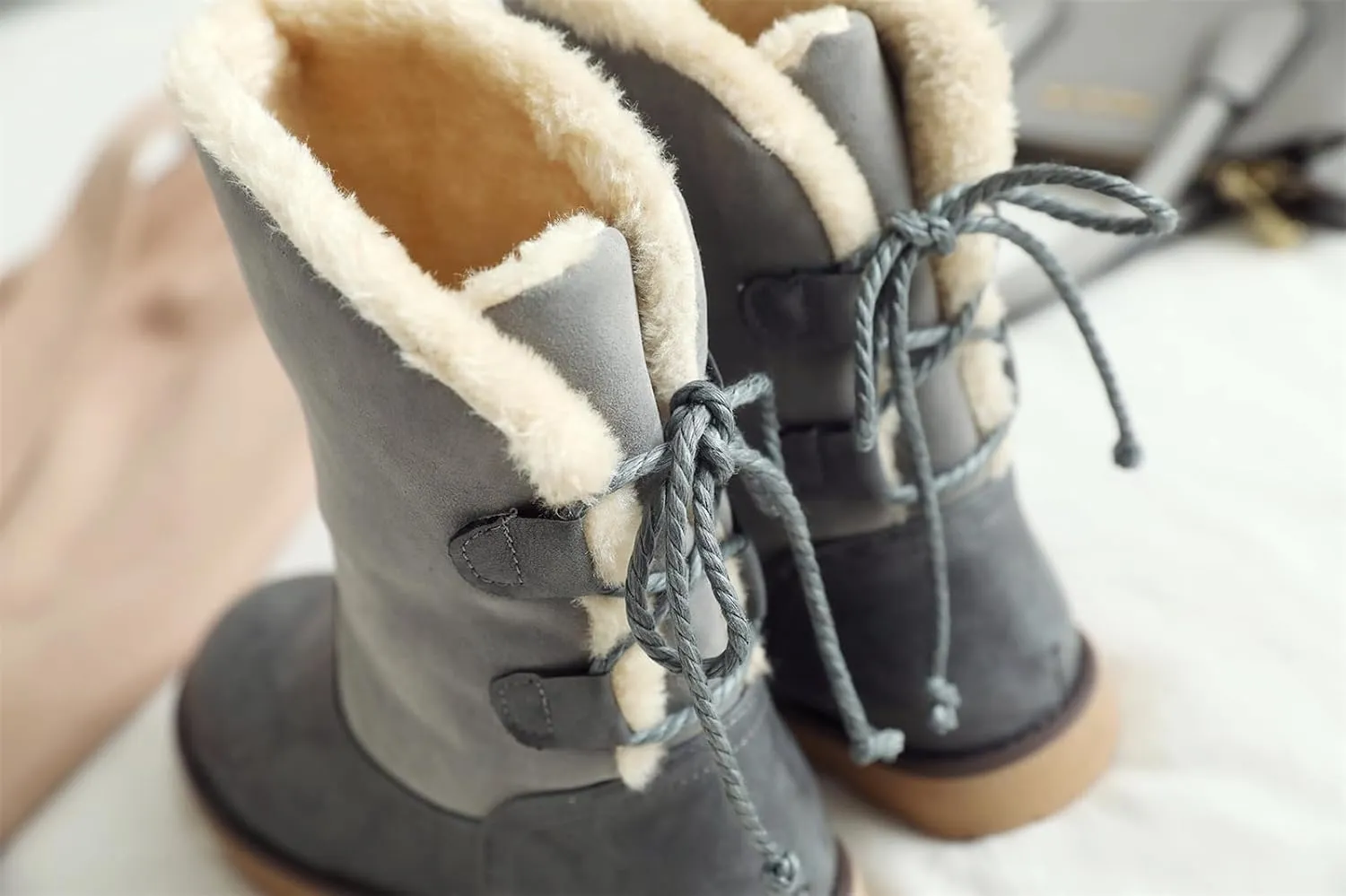 Women's Classic Closed Round Toed Platform Ankle Boots Round Toe Chunky Party Club Flats Warm Shoes Winter Lace Up Cosplay Thin Fur Lined Block Bow Winter Fall Booties