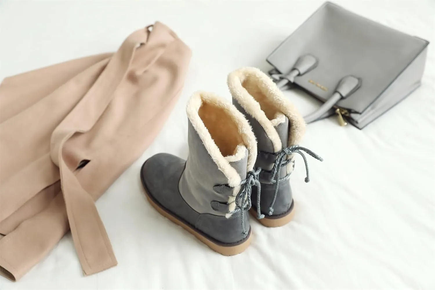 Women's Classic Closed Round Toed Platform Ankle Boots Round Toe Chunky Party Club Flats Warm Shoes Winter Lace Up Cosplay Thin Fur Lined Block Bow Winter Fall Booties