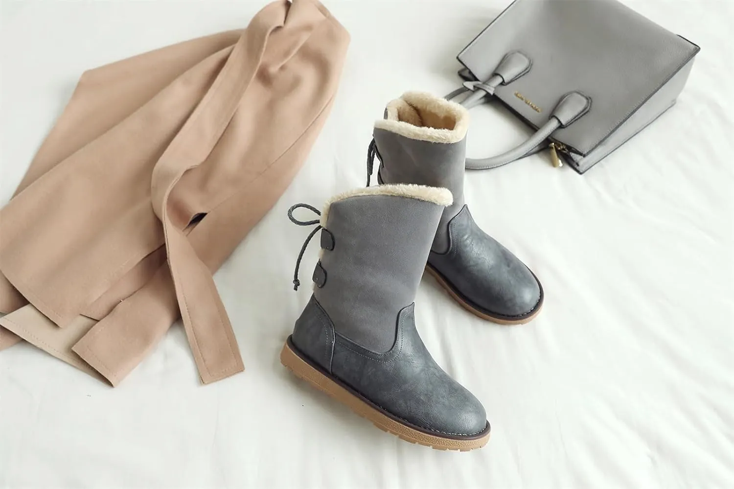 Women's Classic Closed Round Toed Platform Ankle Boots Round Toe Chunky Party Club Flats Warm Shoes Winter Lace Up Cosplay Thin Fur Lined Block Bow Winter Fall Booties