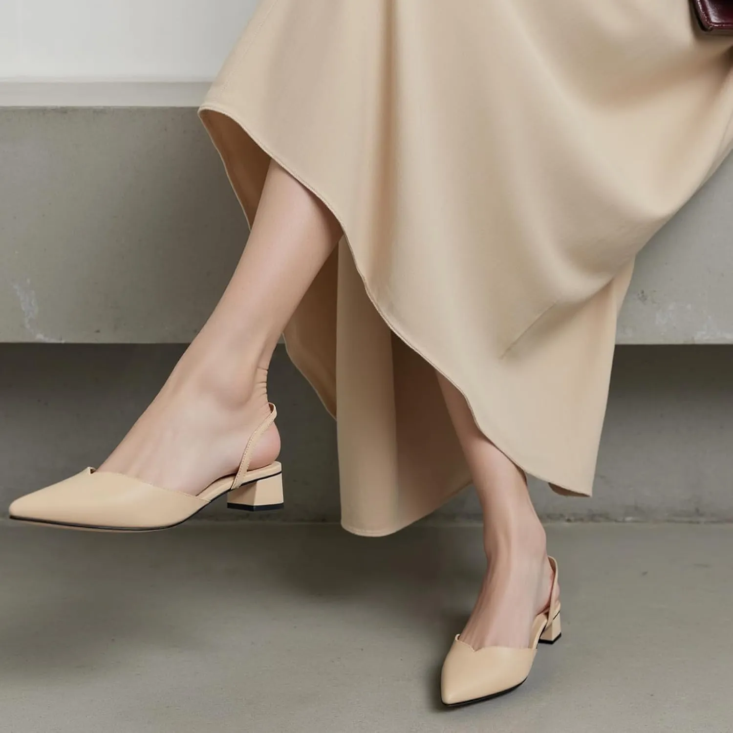 Women's Closed Pointed Toe Low Block Heel Sandal,Fashion Ankle Strap Lightweight Anti-slip Slip On Summer Slingback Mules slides for Wedding Dress Office Work