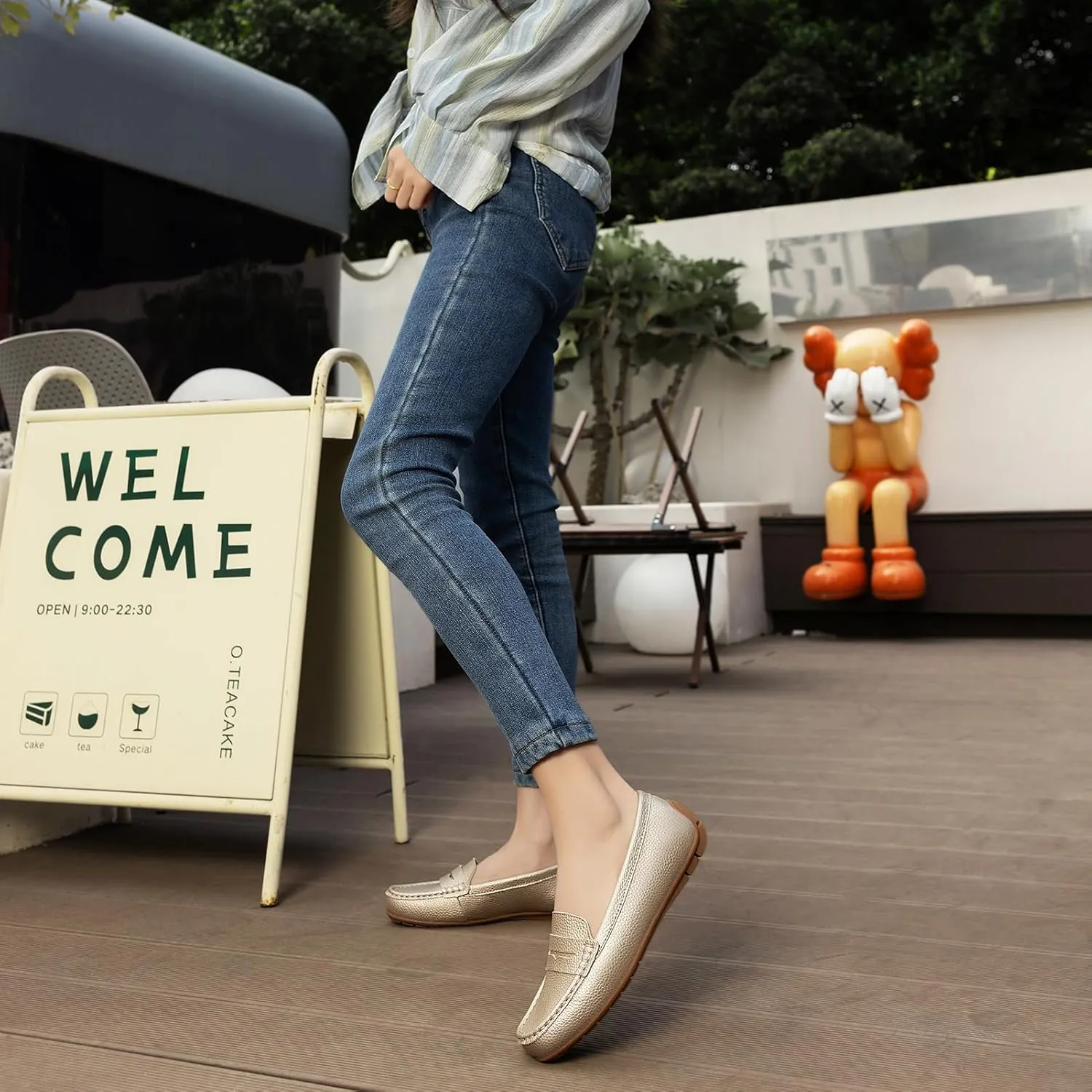 Women's Comfortable & Lightweight Leather Penny Loafers Slip-Ons Cute Business Casual Dress Shoes Work Office Flats Everyday Walking Shoes Driving Mocs for Women