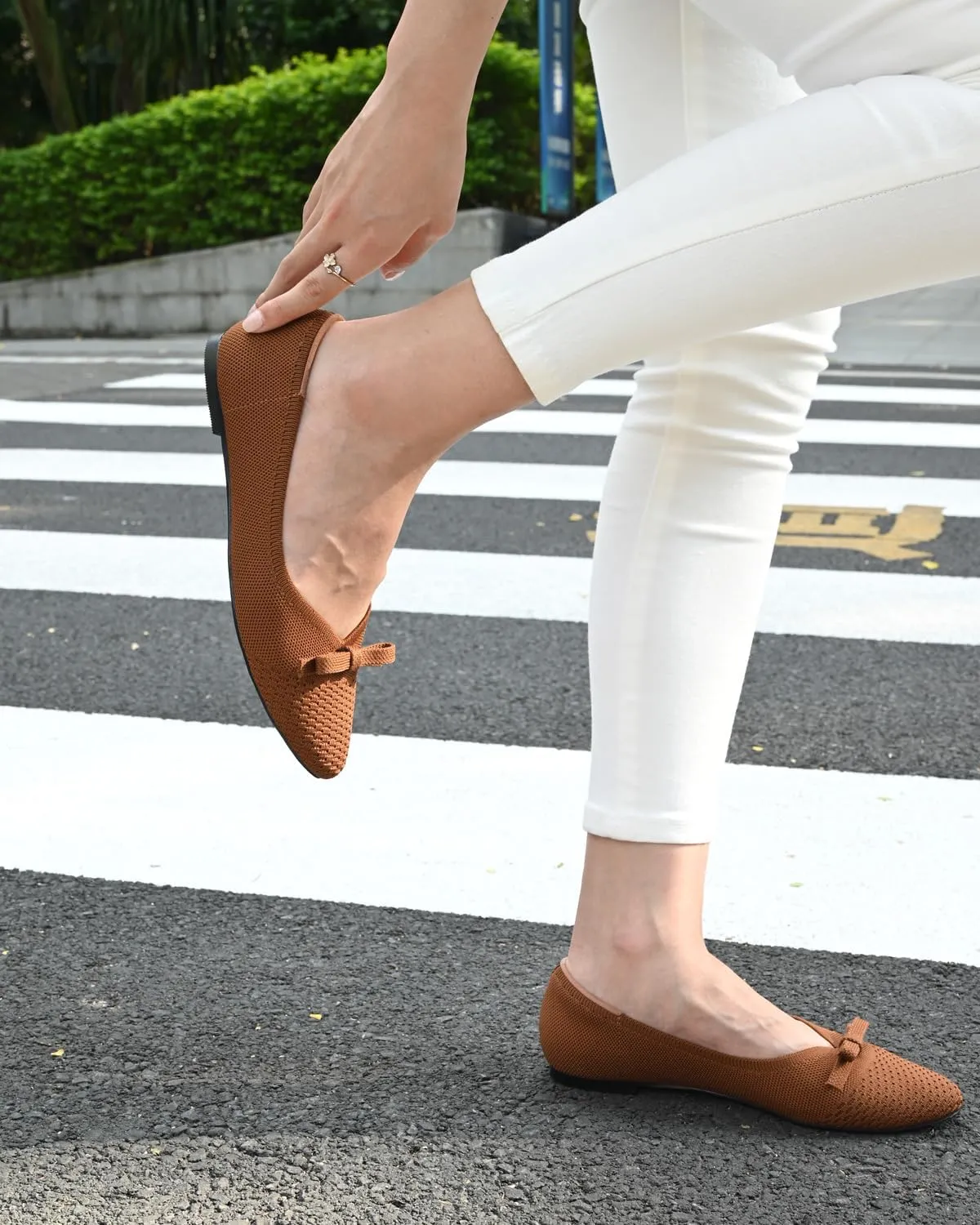 Women's Flats Bow Knit Ballet Flats Round Toe Comfortable Flats Dress Shoes Slip on Casual Dressy Flats for Office Work Foldable Soft Shoes Walking Flats